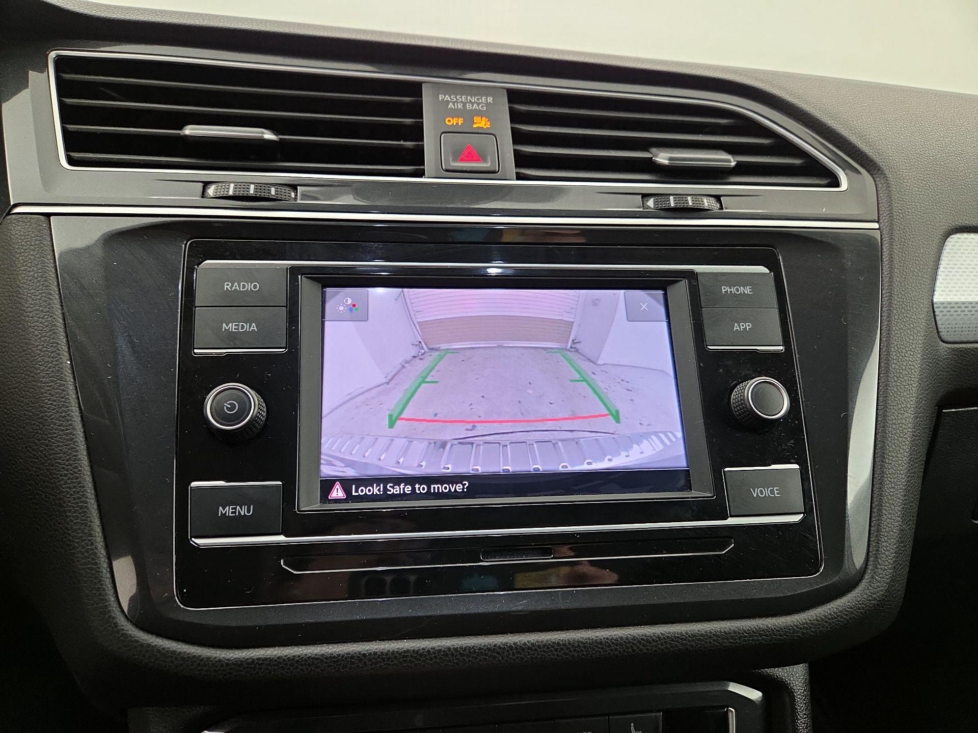 Thumbnail: 2024 Volkswagen Tiguan - 14