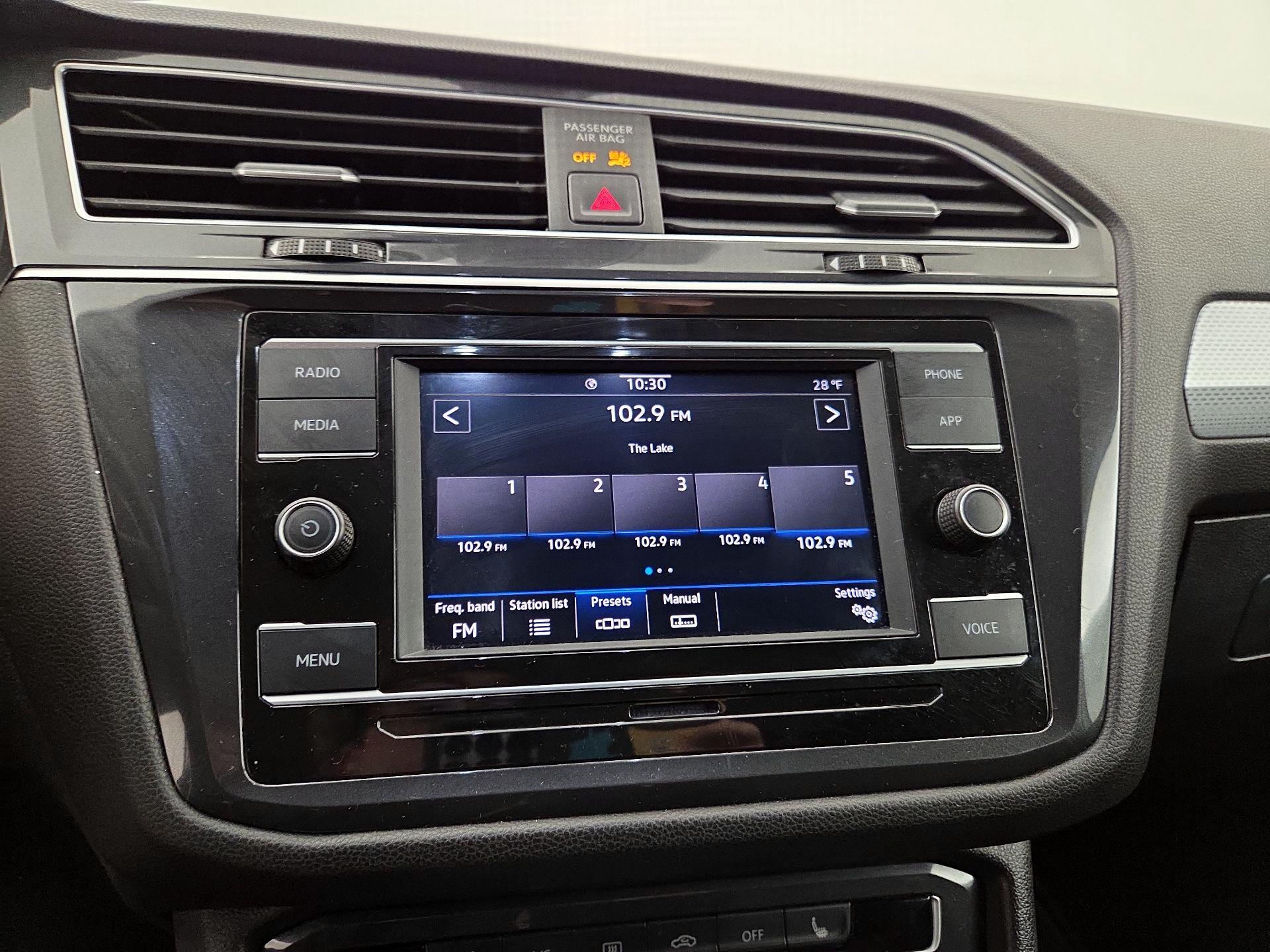 Thumbnail: 2024 Volkswagen Tiguan - 15