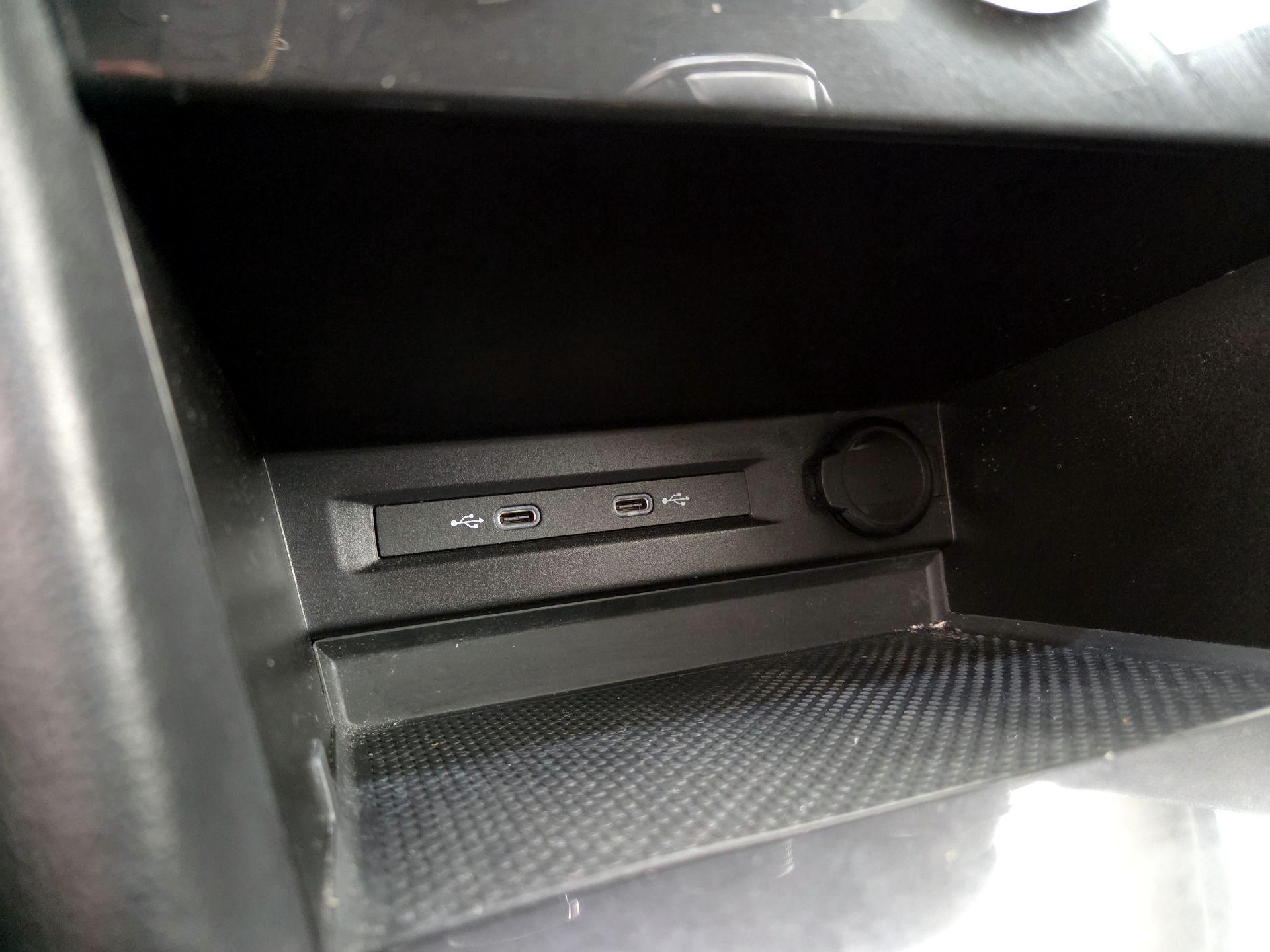 Thumbnail: 2024 Volkswagen Tiguan - 18