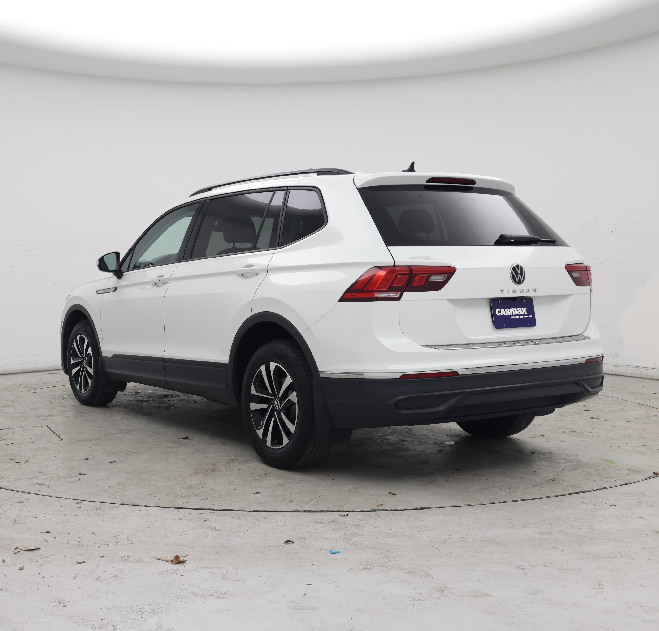 Thumbnail: 2024 Volkswagen Tiguan - 2