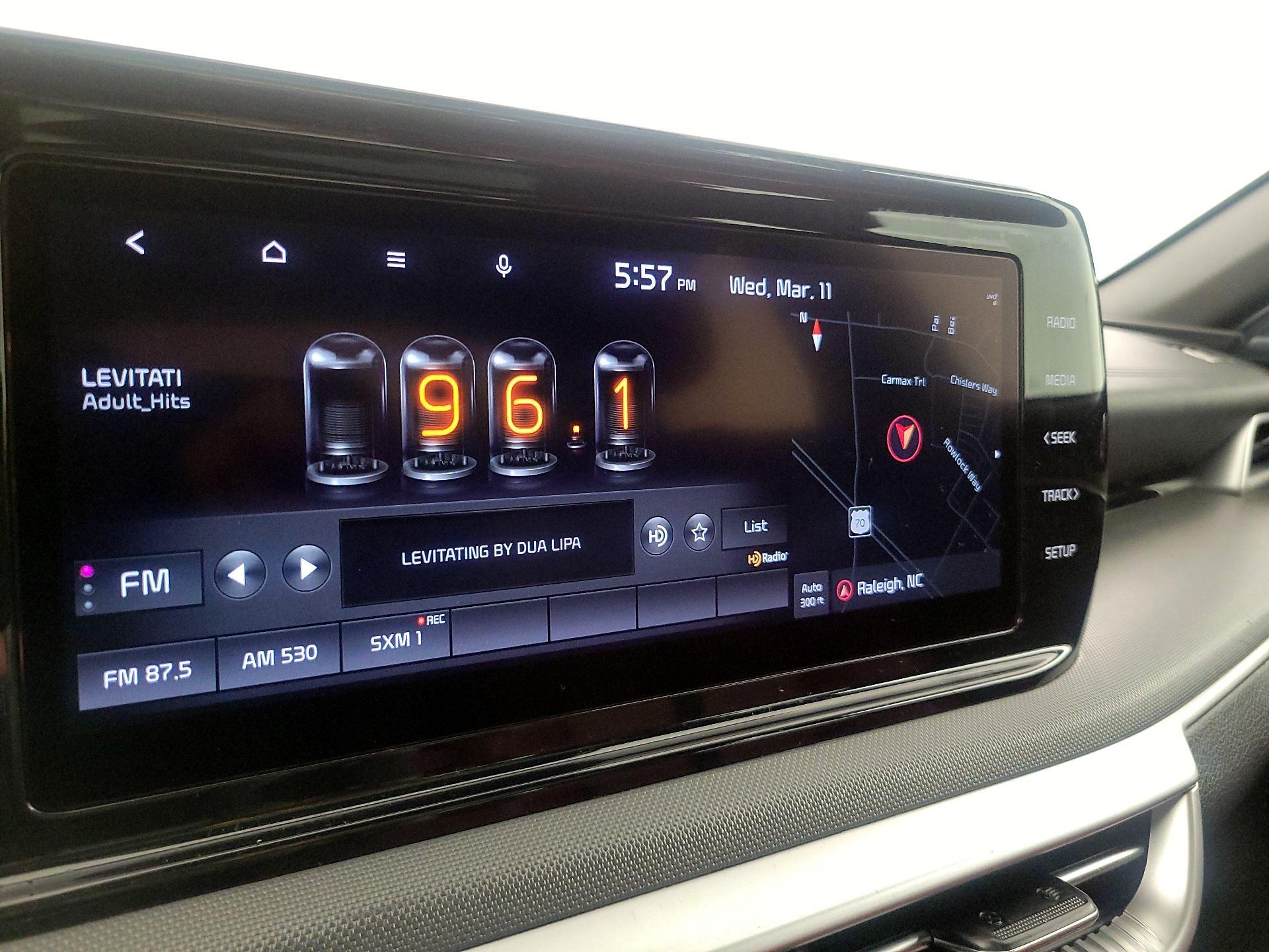 Thumbnail: 2022 Kia K5 - 16