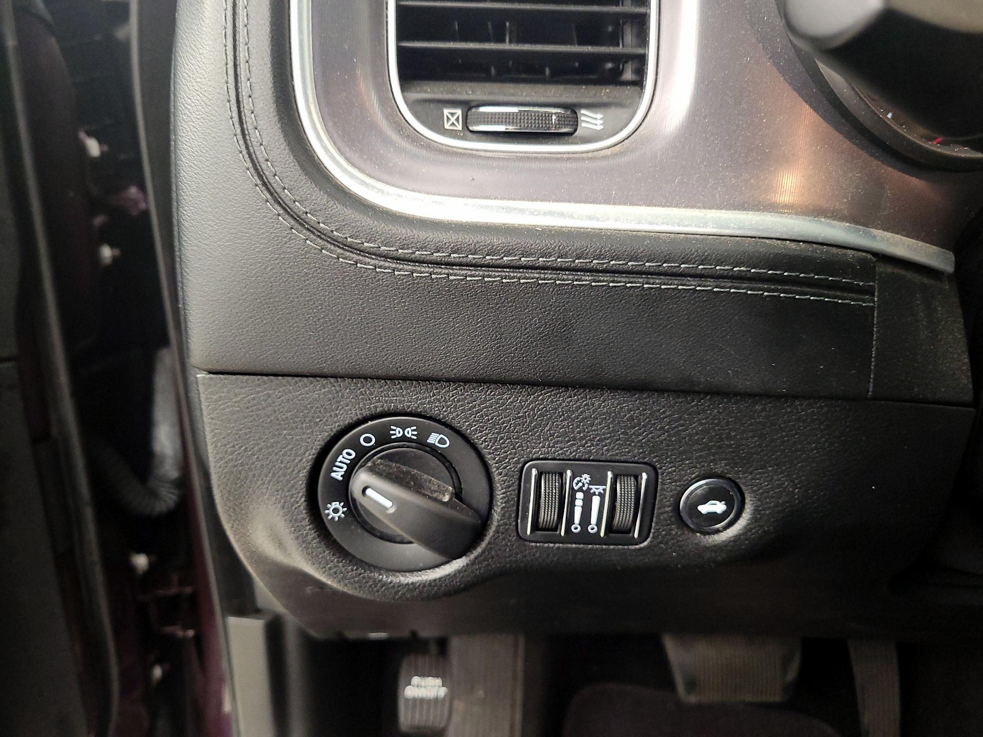 Thumbnail: 2021 Dodge Charger - 13