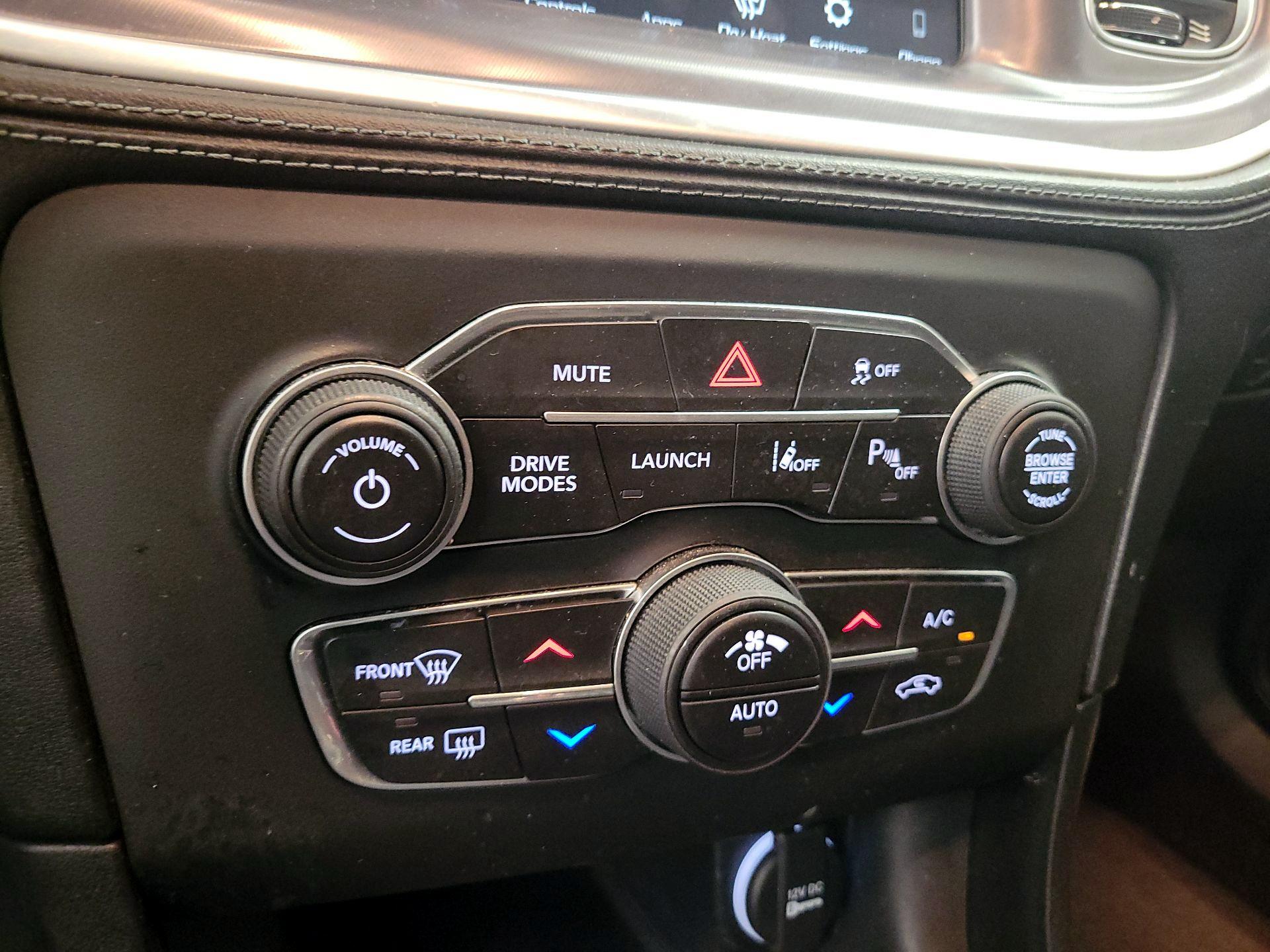 Thumbnail: 2021 Dodge Charger - 16