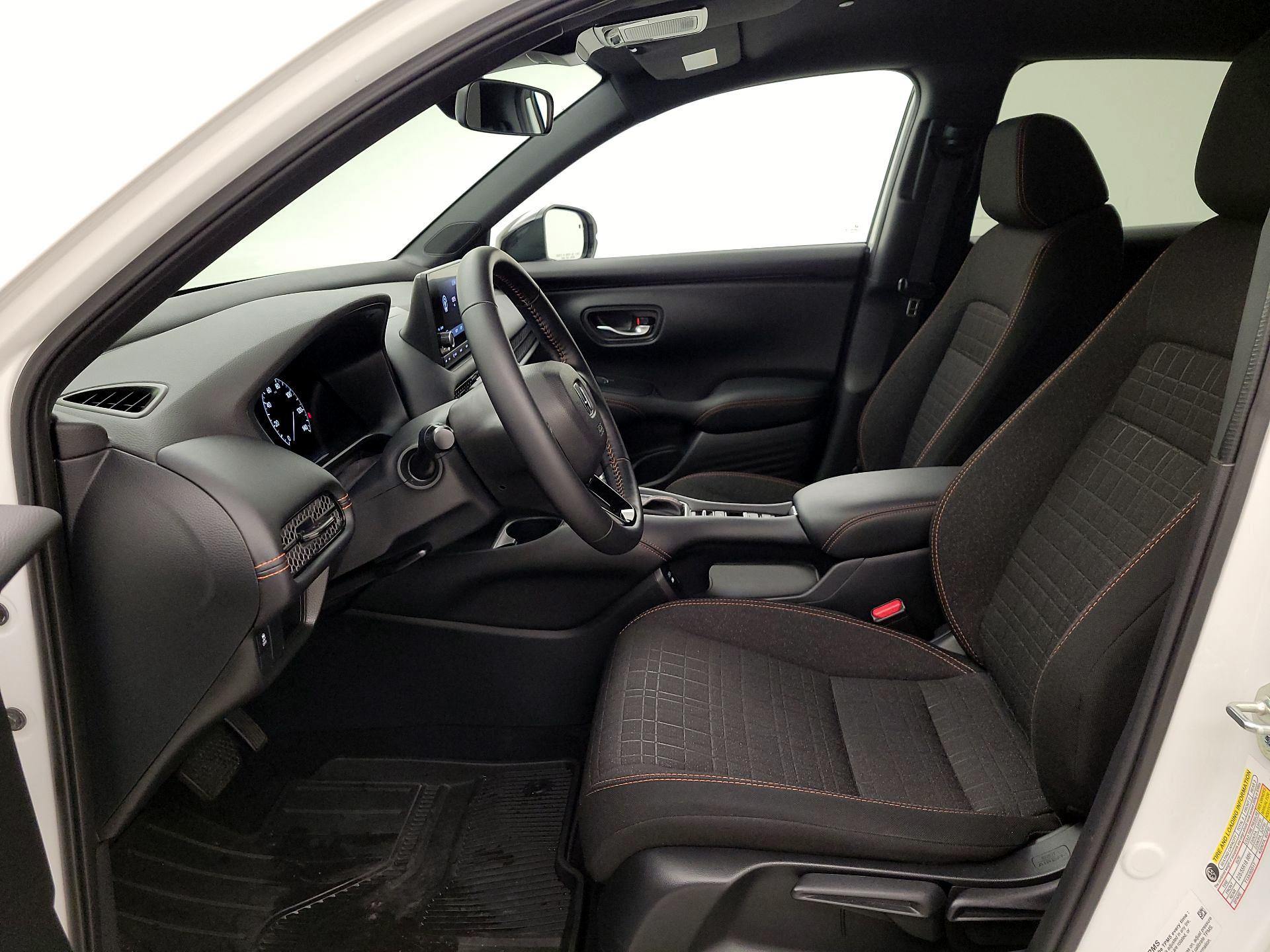 Thumbnail: 2025 Honda HR-V - 11