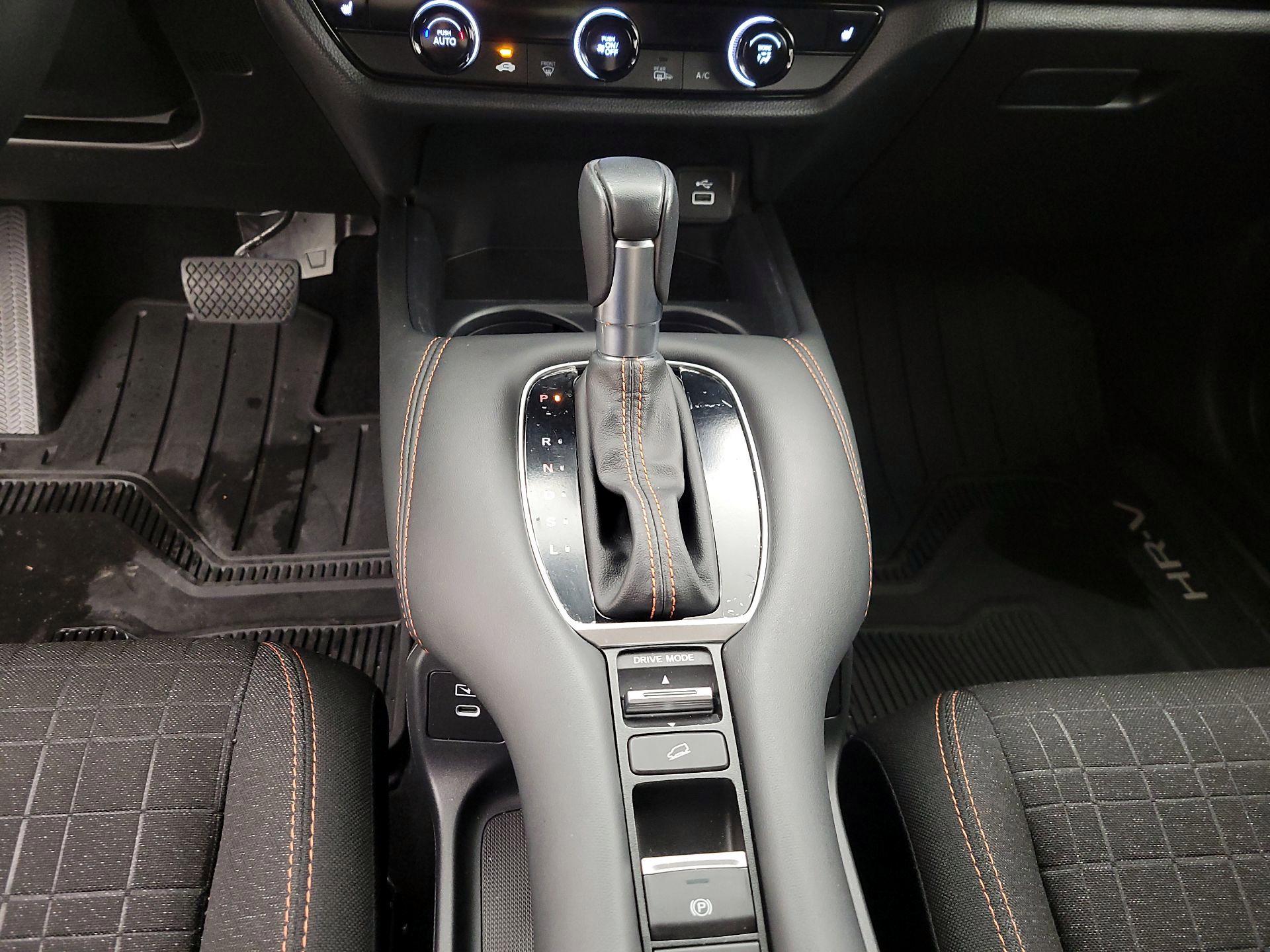 Thumbnail: 2025 Honda HR-V - 17