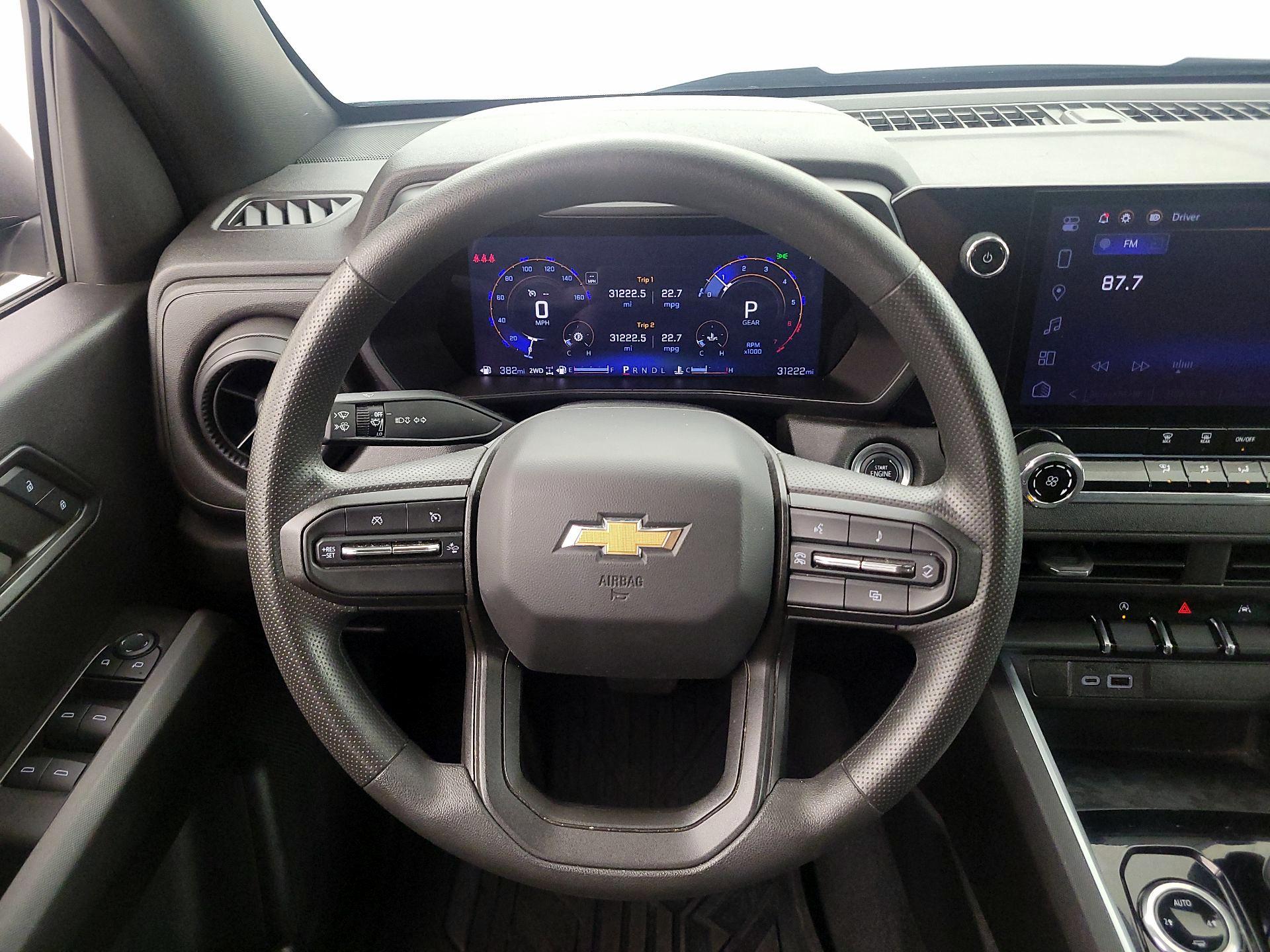 Thumbnail: 2024 Chevrolet Colorado - 10