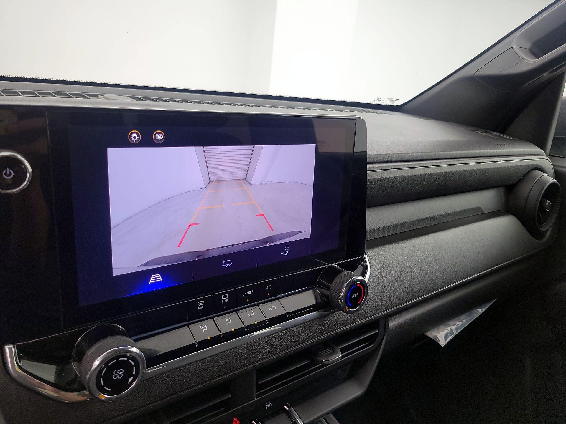 Thumbnail: 2024 Chevrolet Colorado - 14