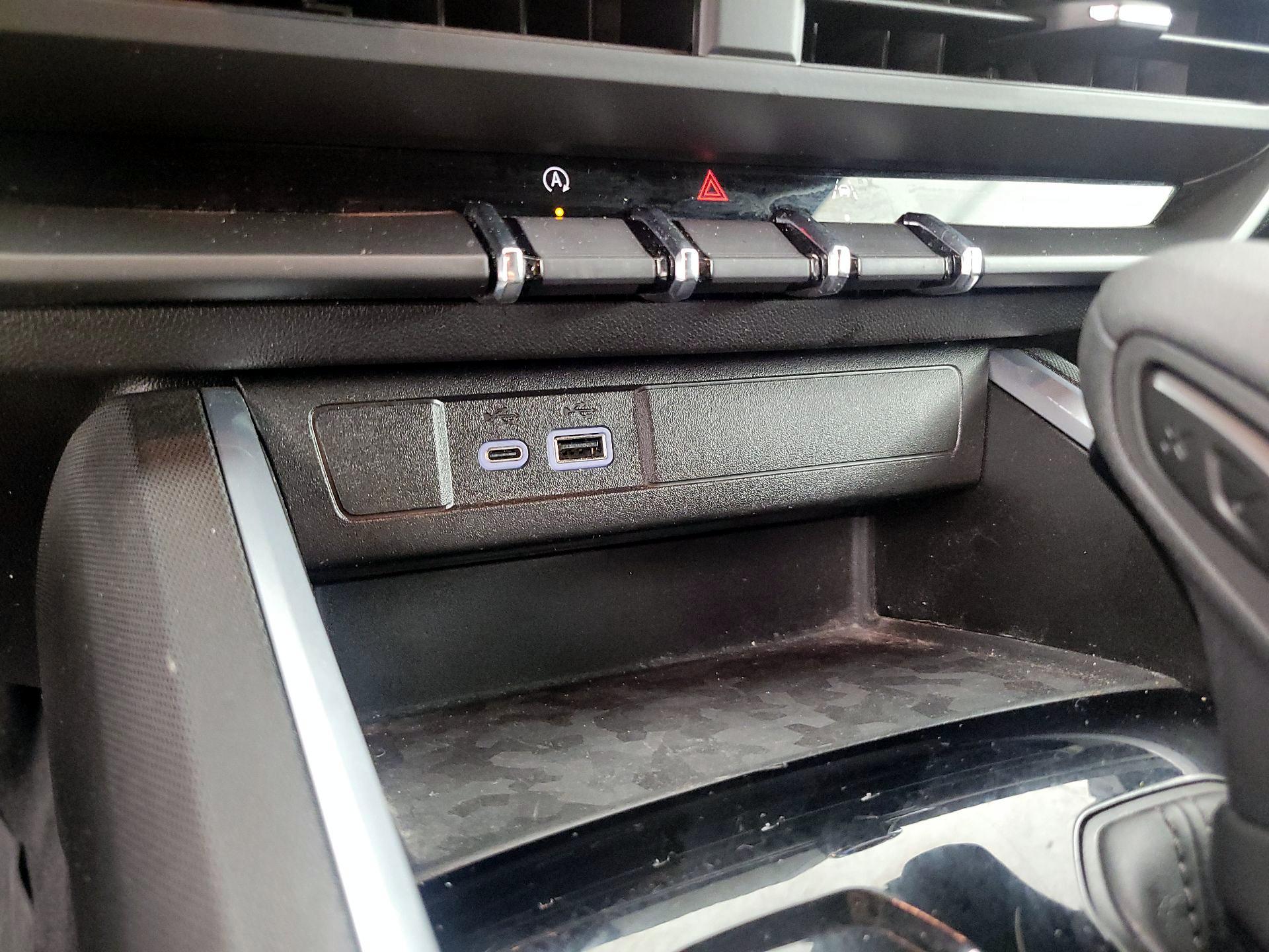 Thumbnail: 2024 Chevrolet Colorado - 18