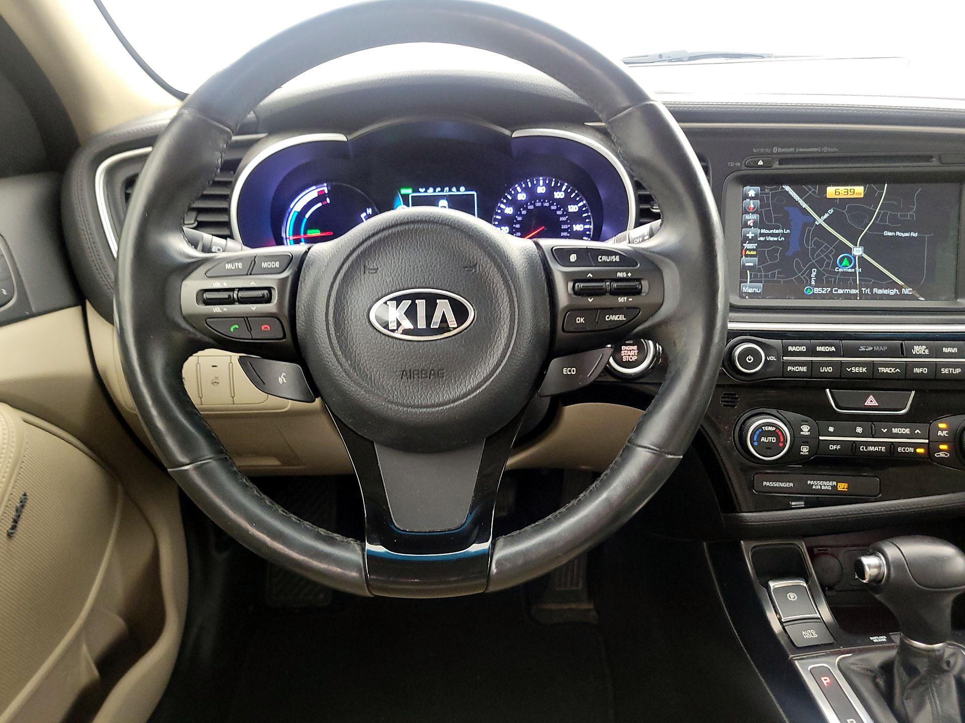 Thumbnail: 2015 Kia Optima - 10