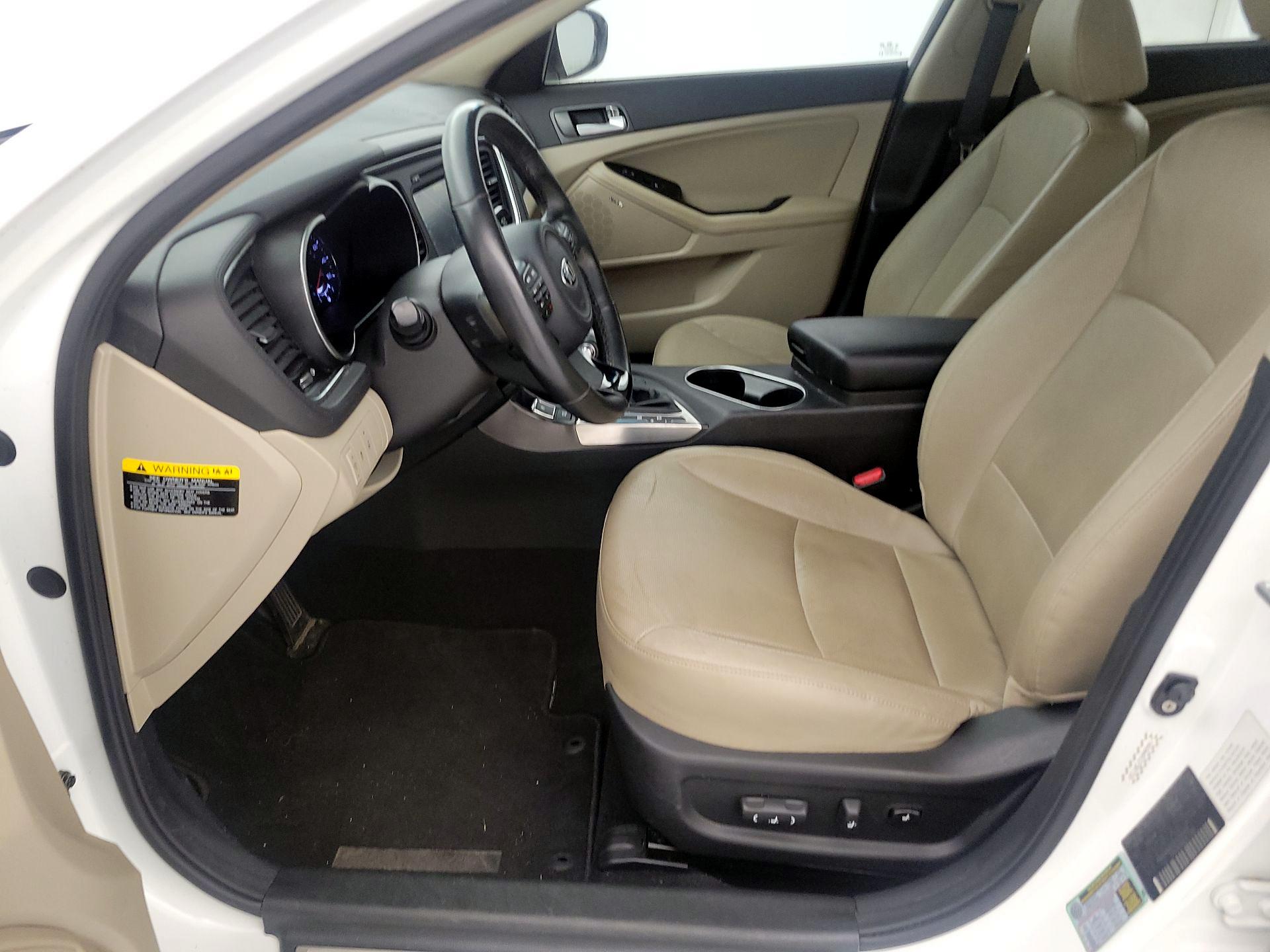 Thumbnail: 2015 Kia Optima - 11