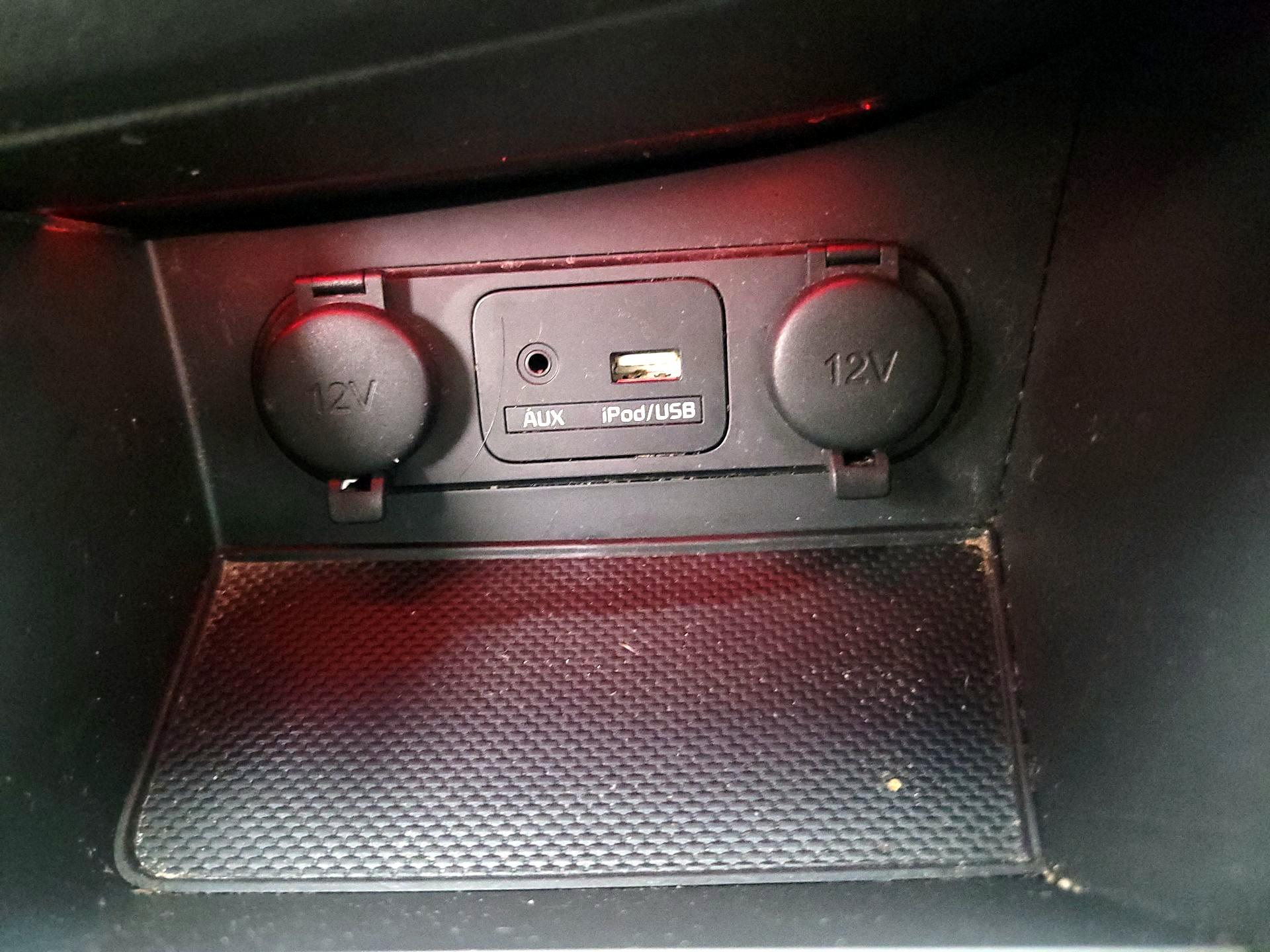 Thumbnail: 2015 Kia Optima - 19