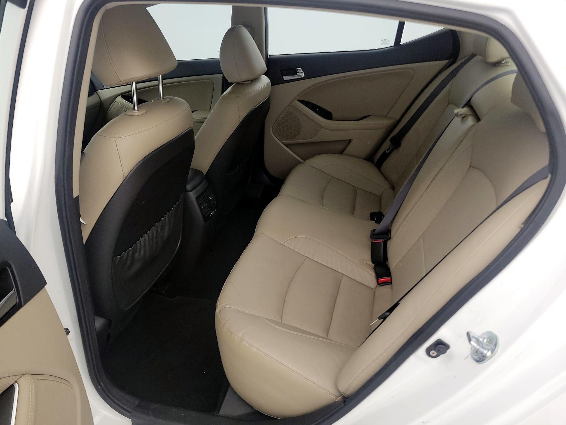 Thumbnail: 2015 Kia Optima - 20