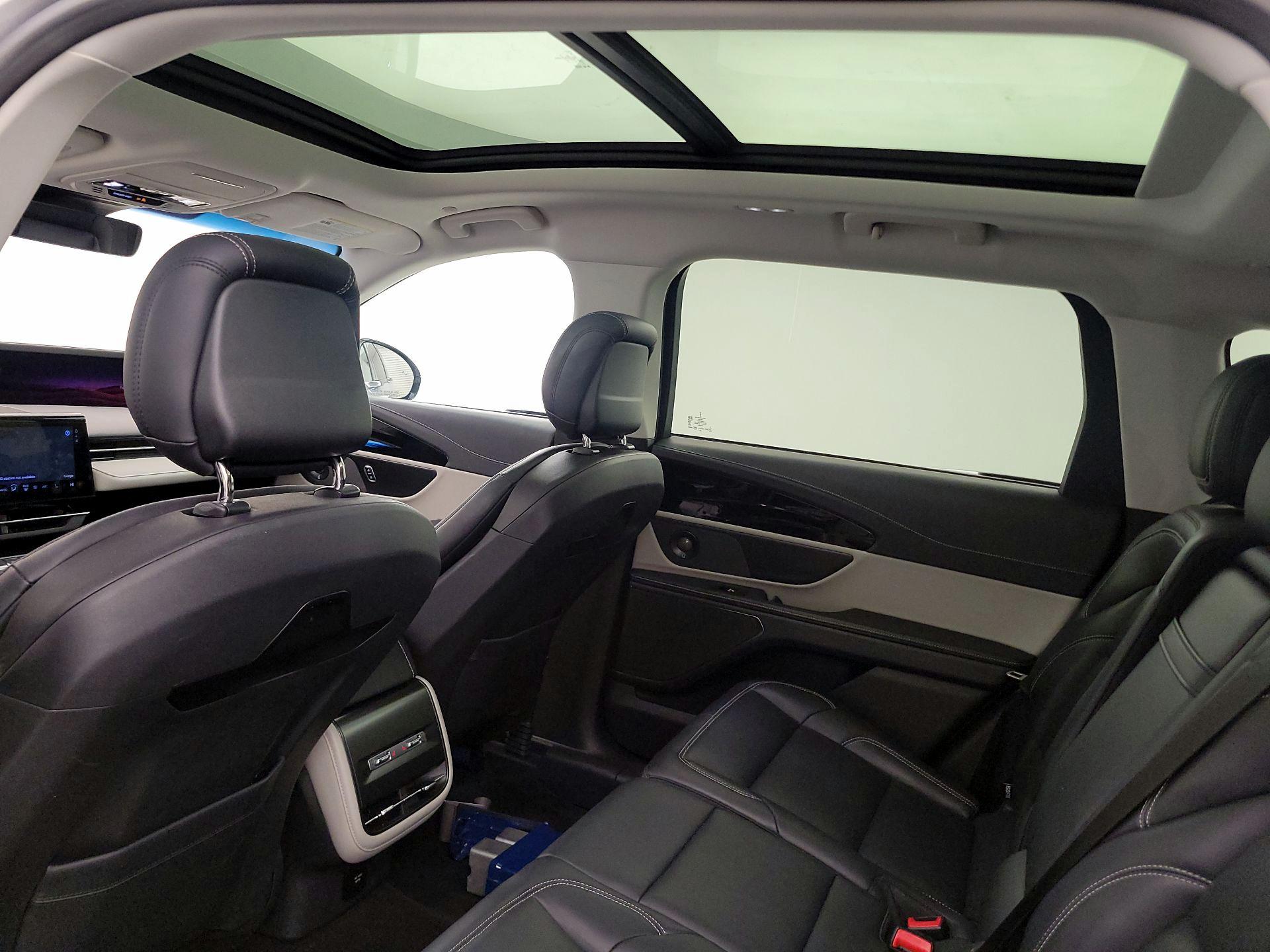 Thumbnail: 2024 Lincoln Nautilus - 20