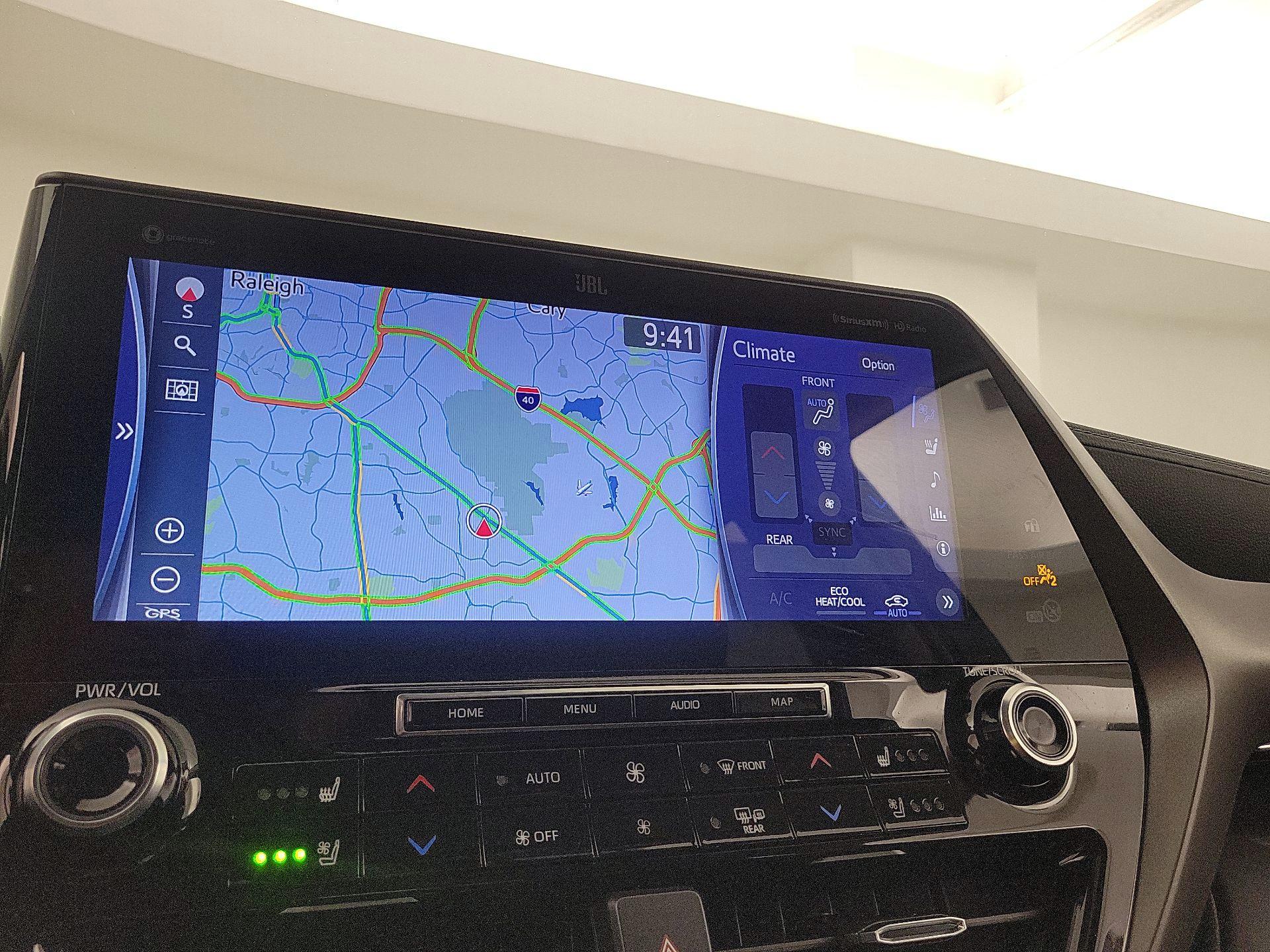 Thumbnail: 2022 Toyota Highlander - 14