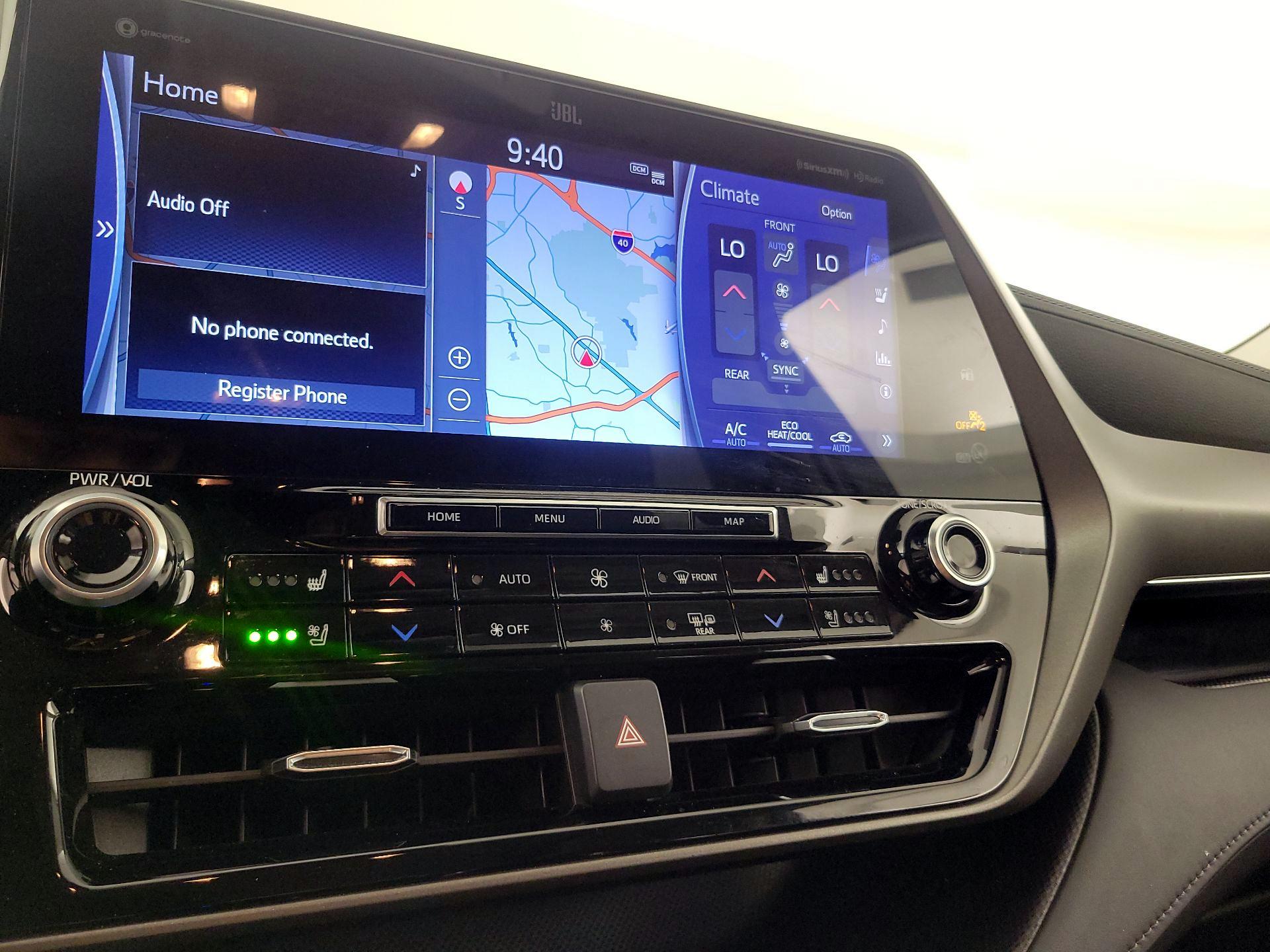 Thumbnail: 2022 Toyota Highlander - 17