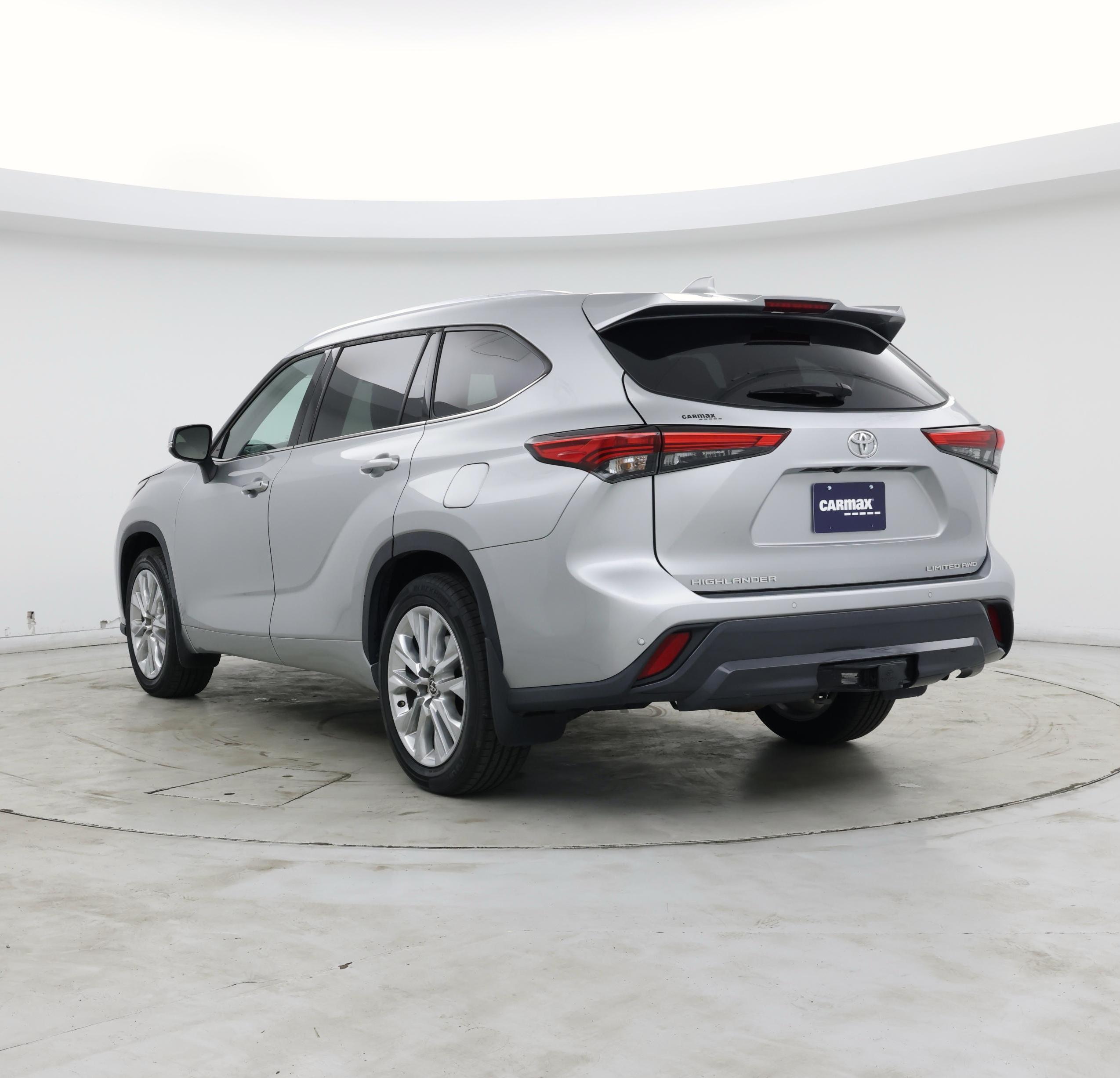 Thumbnail: 2022 Toyota Highlander - 2