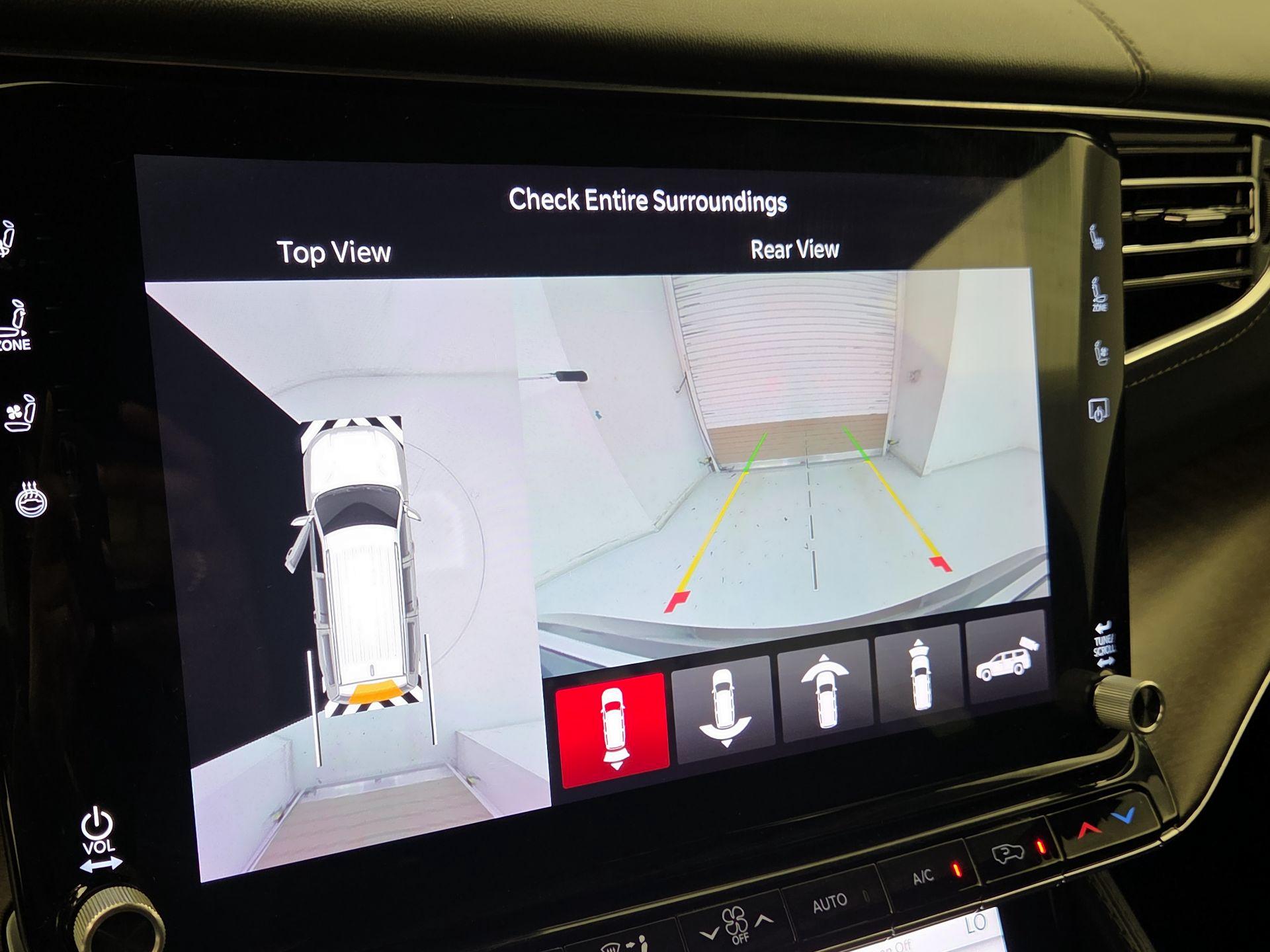 Thumbnail: 2022 Jeep Grand Wagoneer - 15