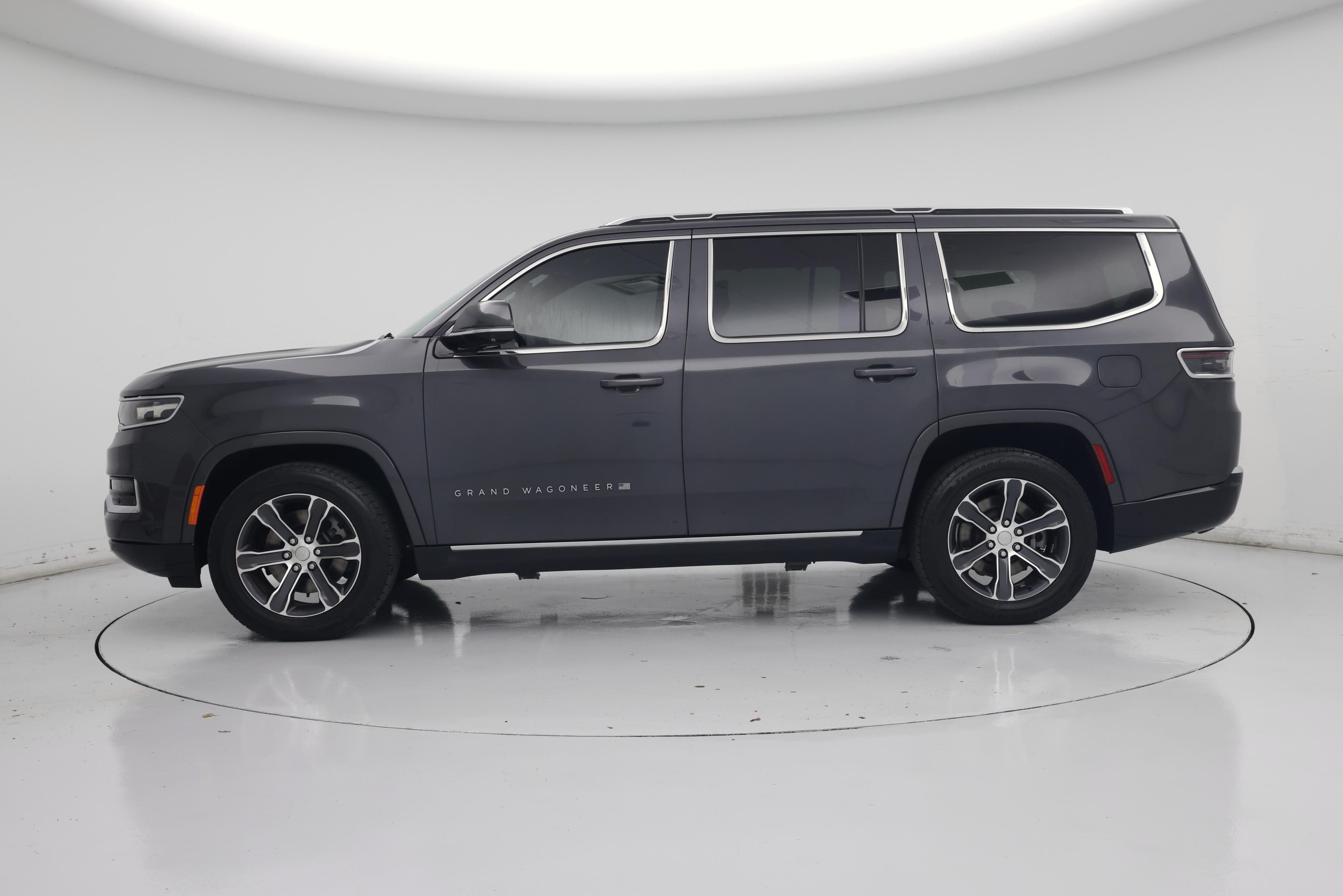 Thumbnail: 2022 Jeep Grand Wagoneer - 3