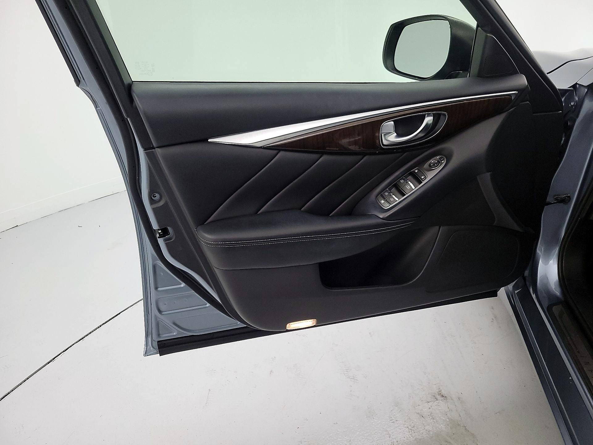 Thumbnail: 2018 INFINITI Q50 - 12