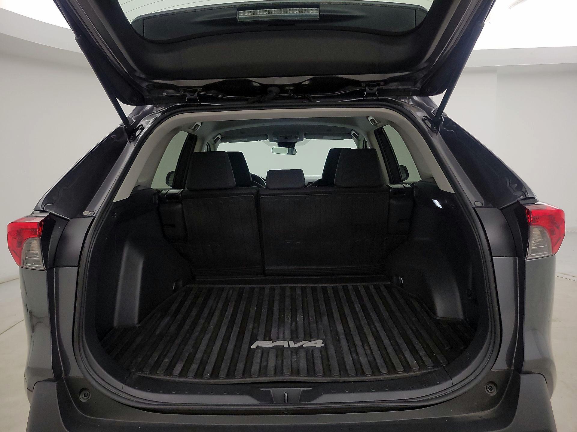 Thumbnail: 2023 Toyota RAV4 - 20