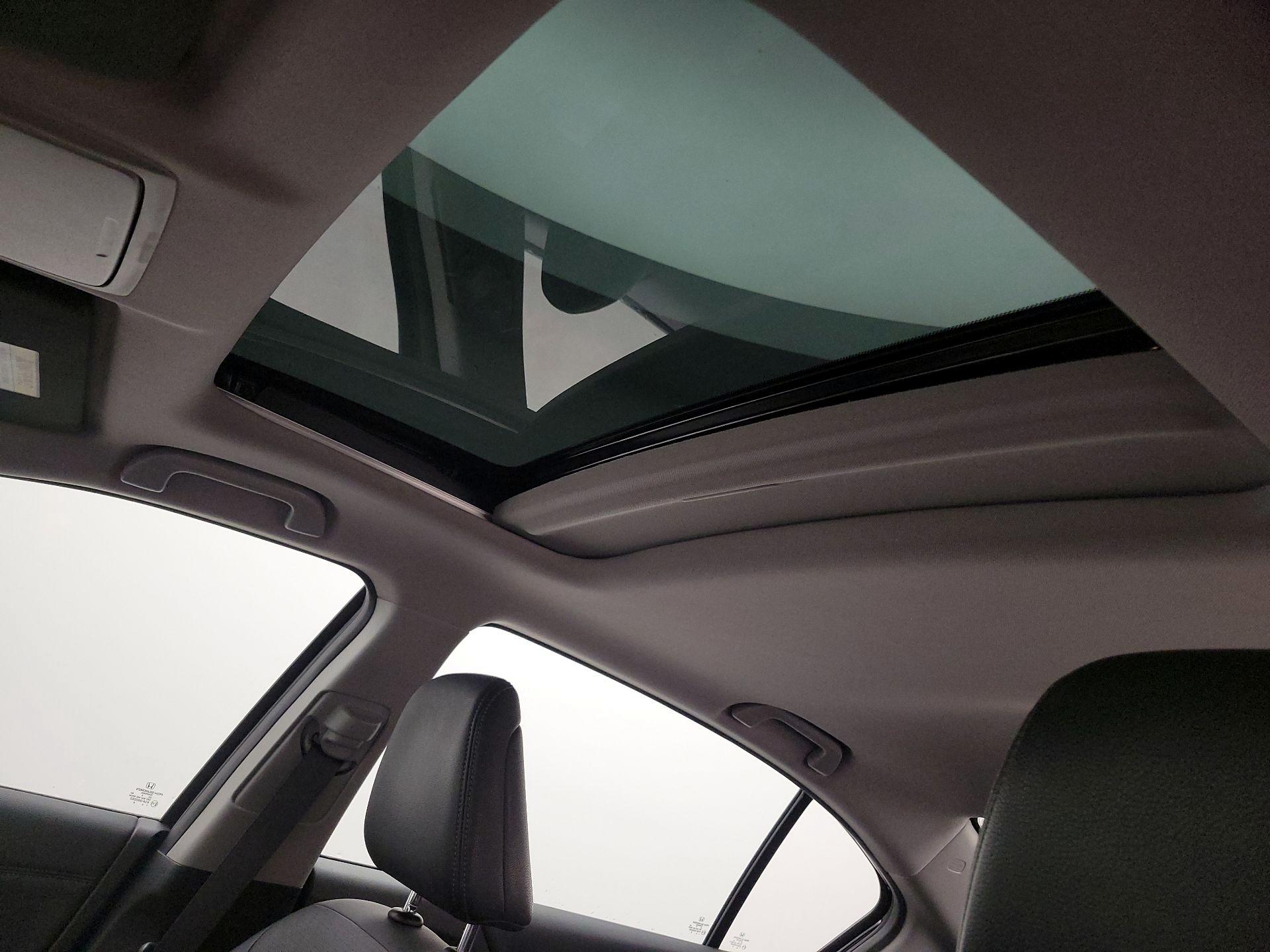 Thumbnail: 2017 Honda Accord - 19