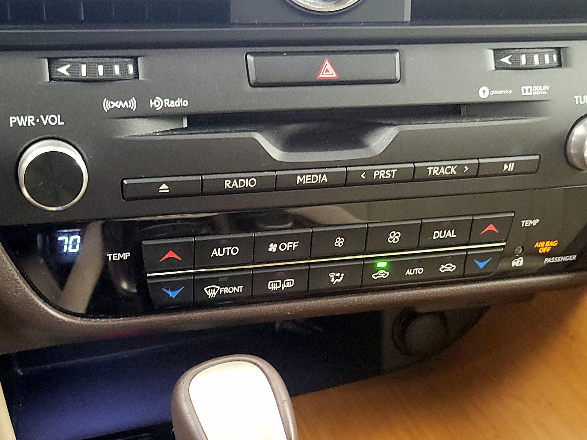 Thumbnail: 2018 Lexus RX - 17