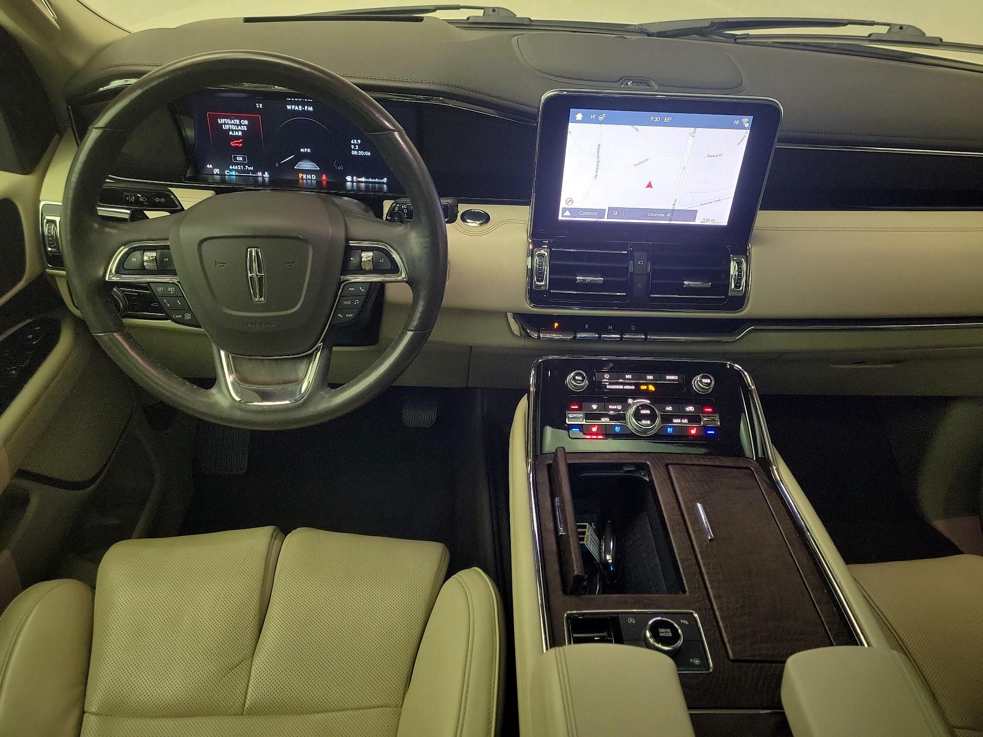 Thumbnail: 2019 Lincoln Navigator - 9