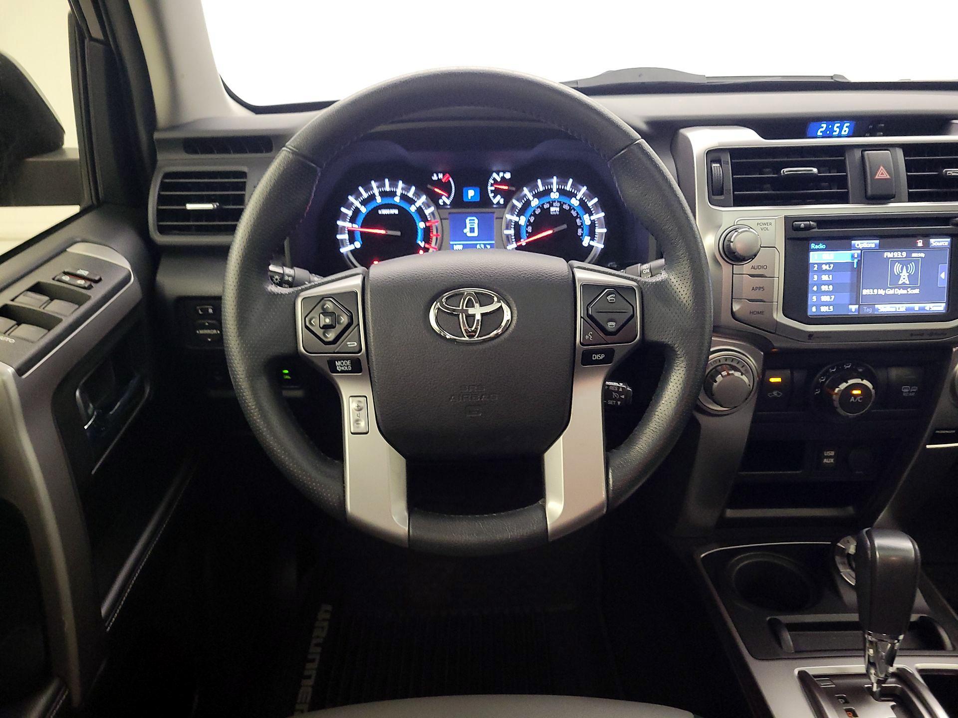 Thumbnail: 2018 Toyota 4Runner - 10