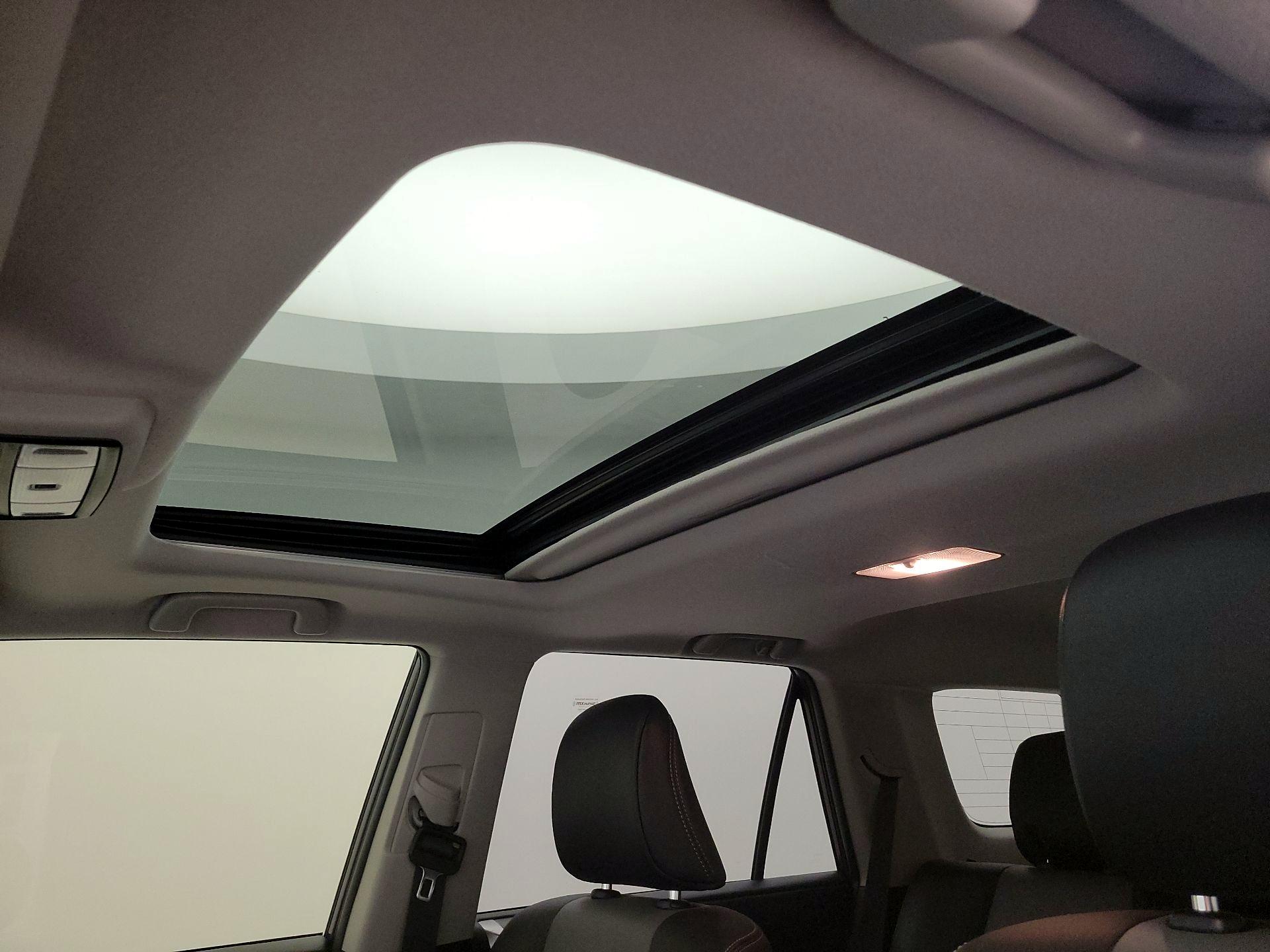 Thumbnail: 2018 Toyota 4Runner - 19