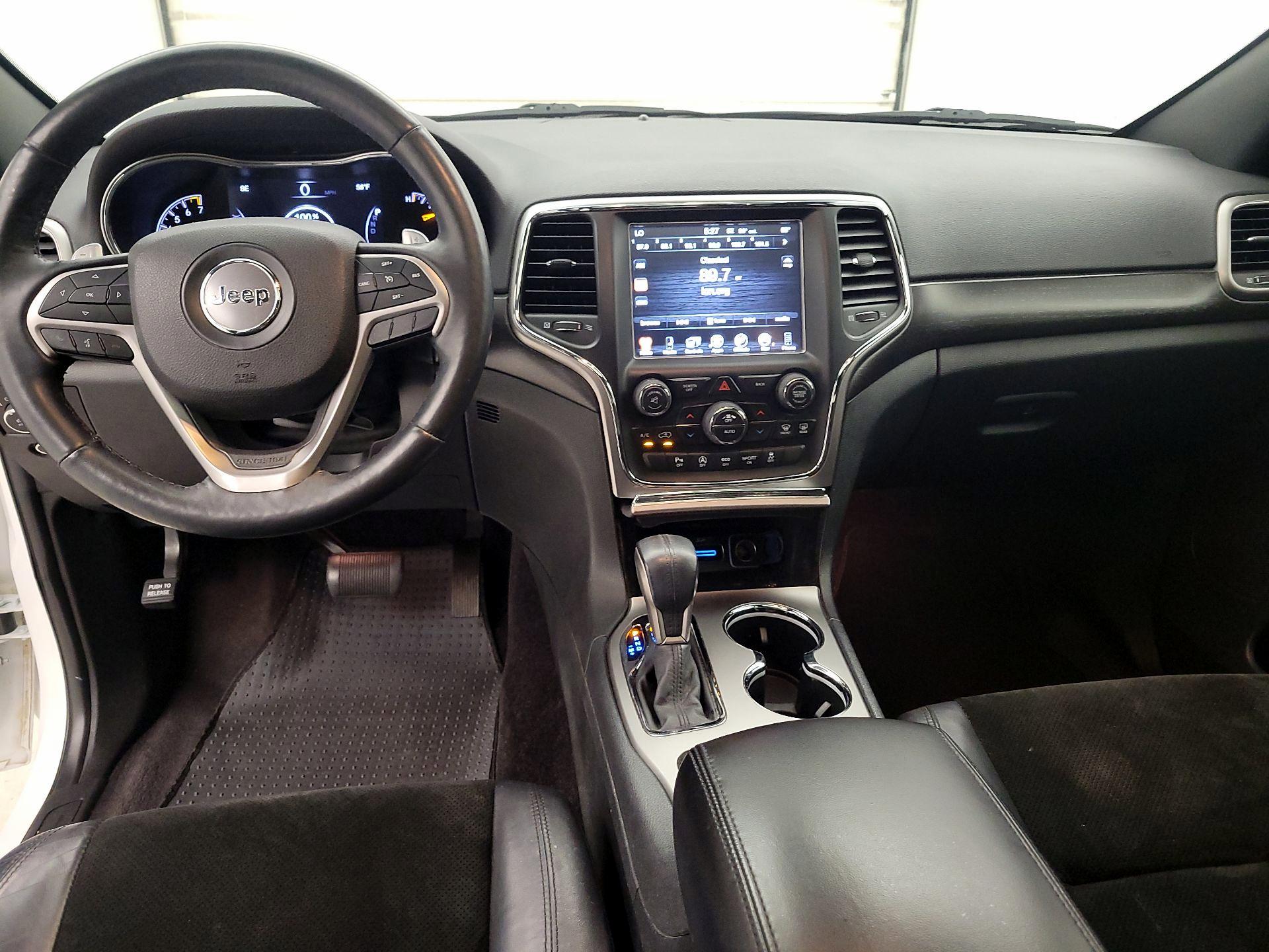 Thumbnail: 2017 Jeep Grand Cherokee - 9