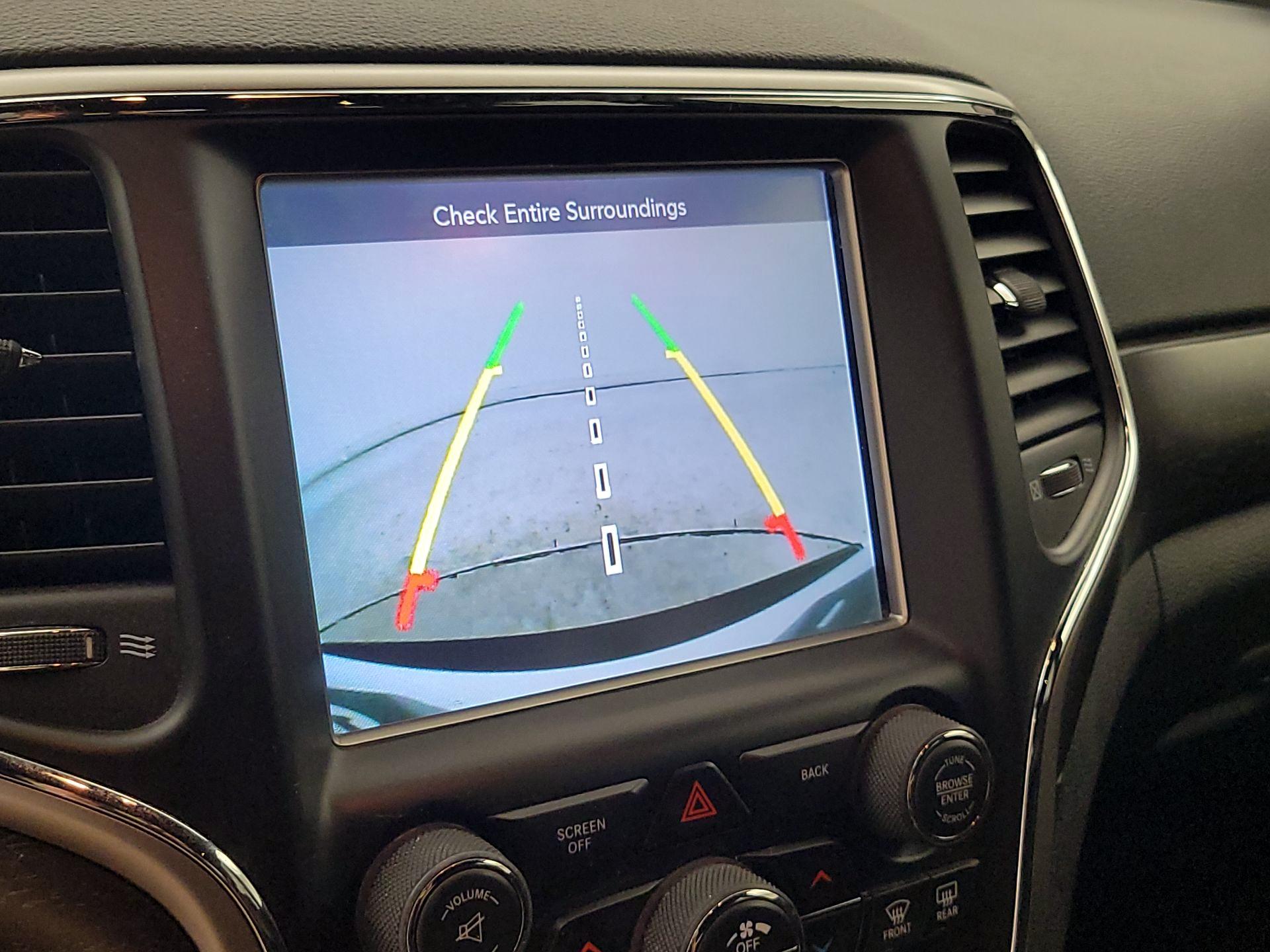 Thumbnail: 2017 Jeep Grand Cherokee - 14