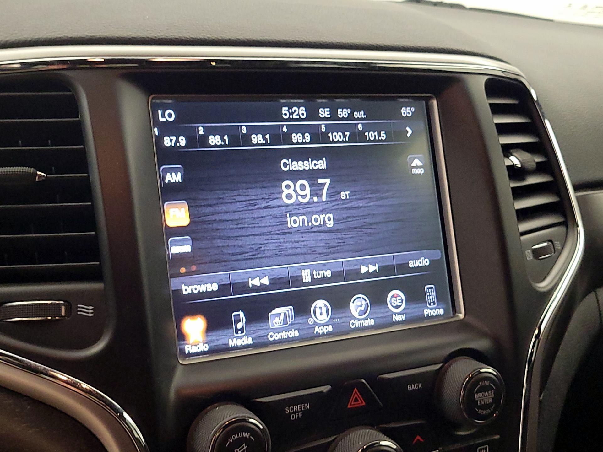 Thumbnail: 2017 Jeep Grand Cherokee - 15