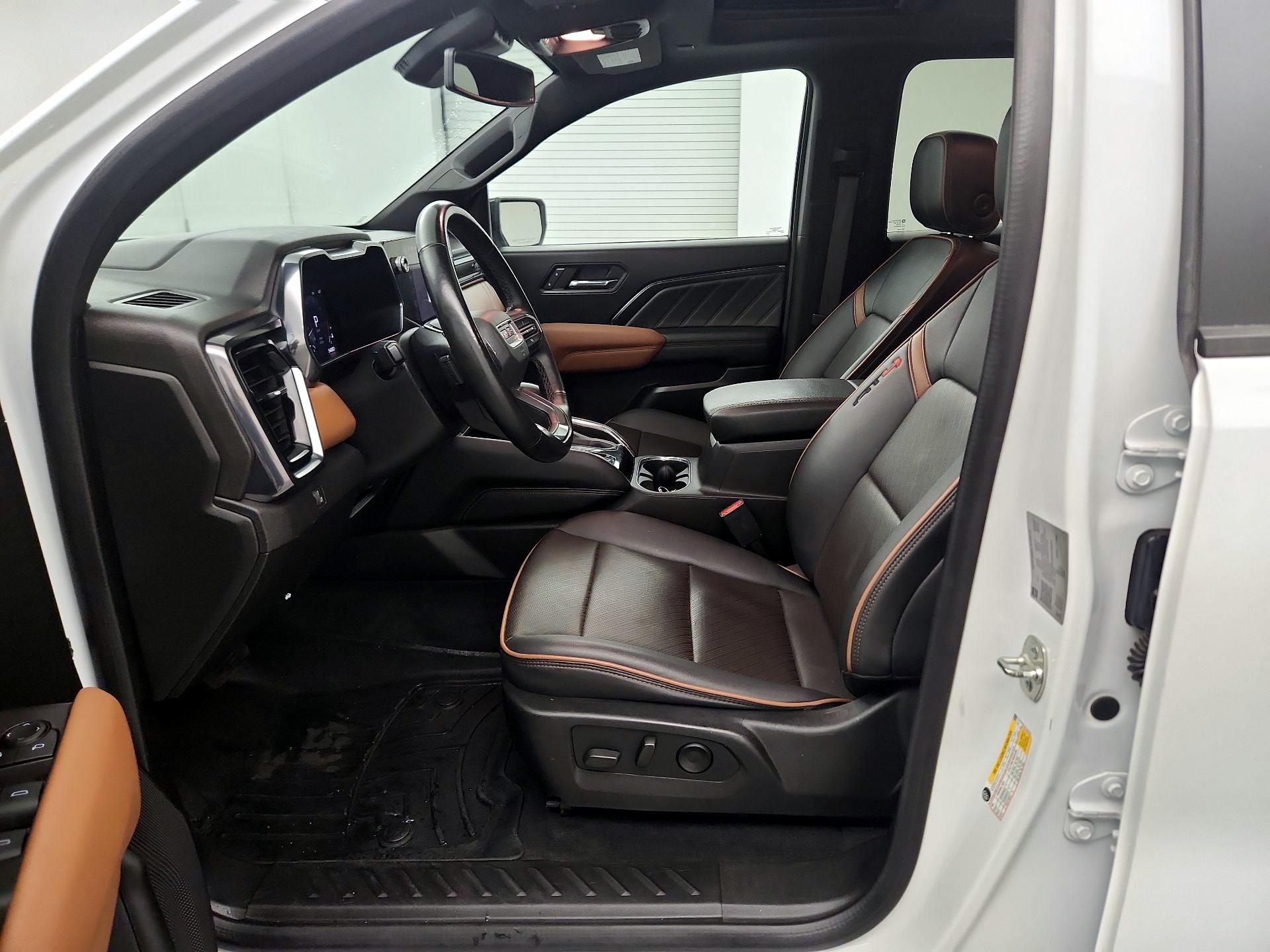 Thumbnail: 2024 GMC Canyon - 9