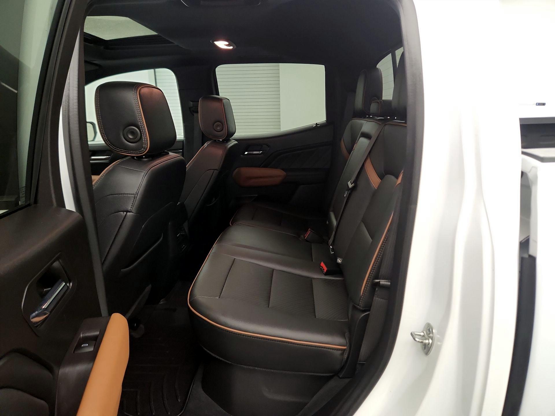 Thumbnail: 2024 GMC Canyon - 18