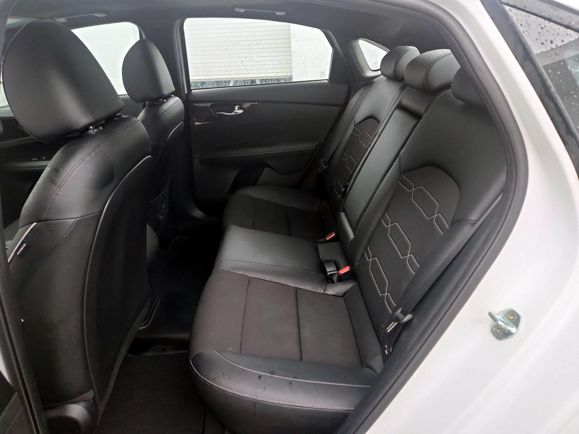 Thumbnail: 2023 Kia Forte - 19