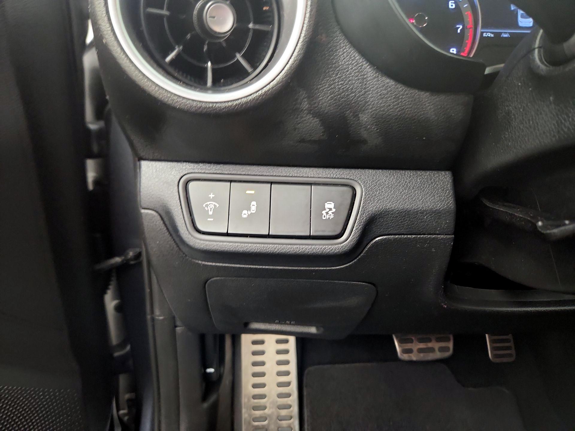 Thumbnail: 2023 Kia Forte - 11