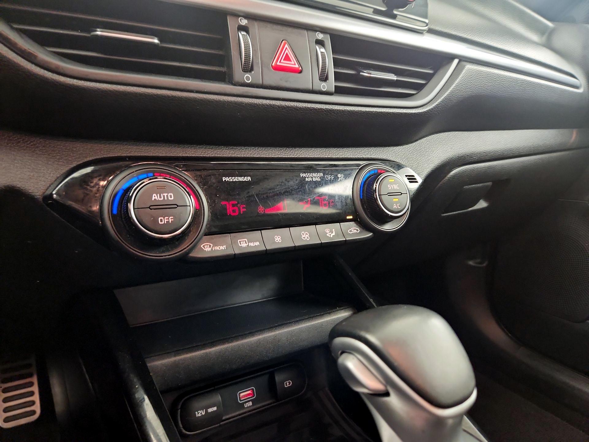 Thumbnail: 2023 Kia Forte - 15