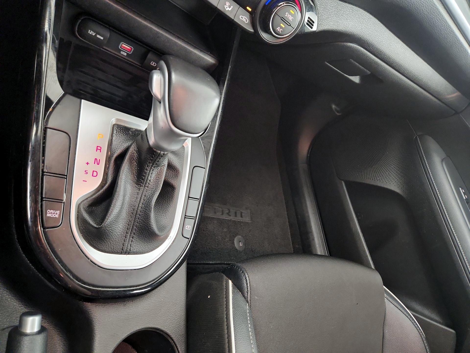 Thumbnail: 2023 Kia Forte - 16