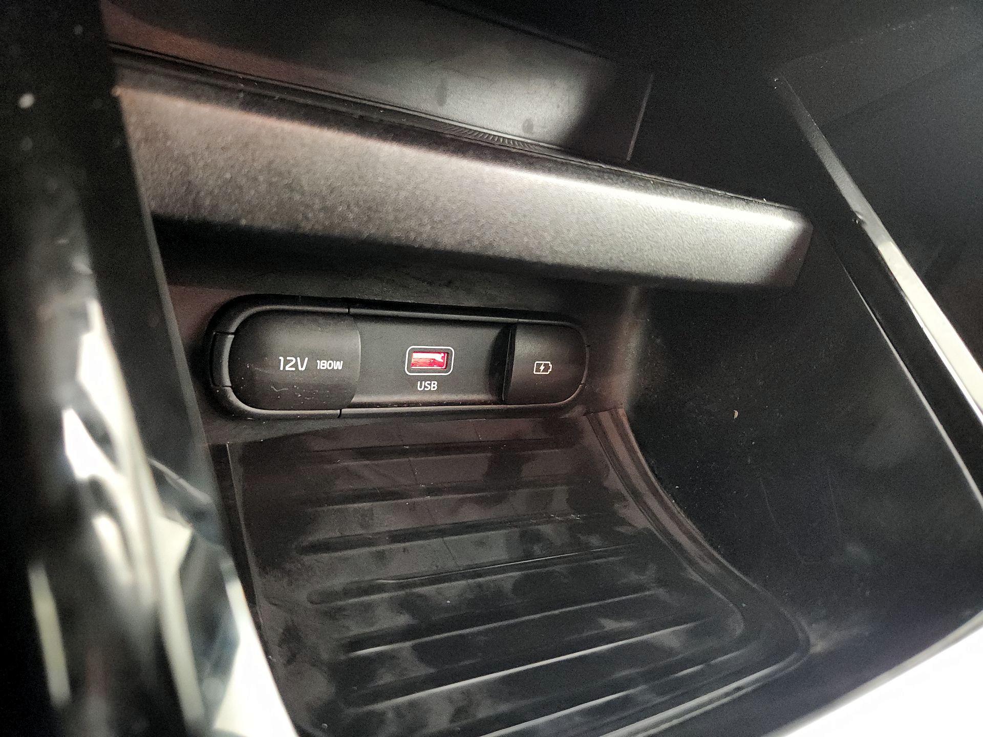 Thumbnail: 2023 Kia Forte - 17