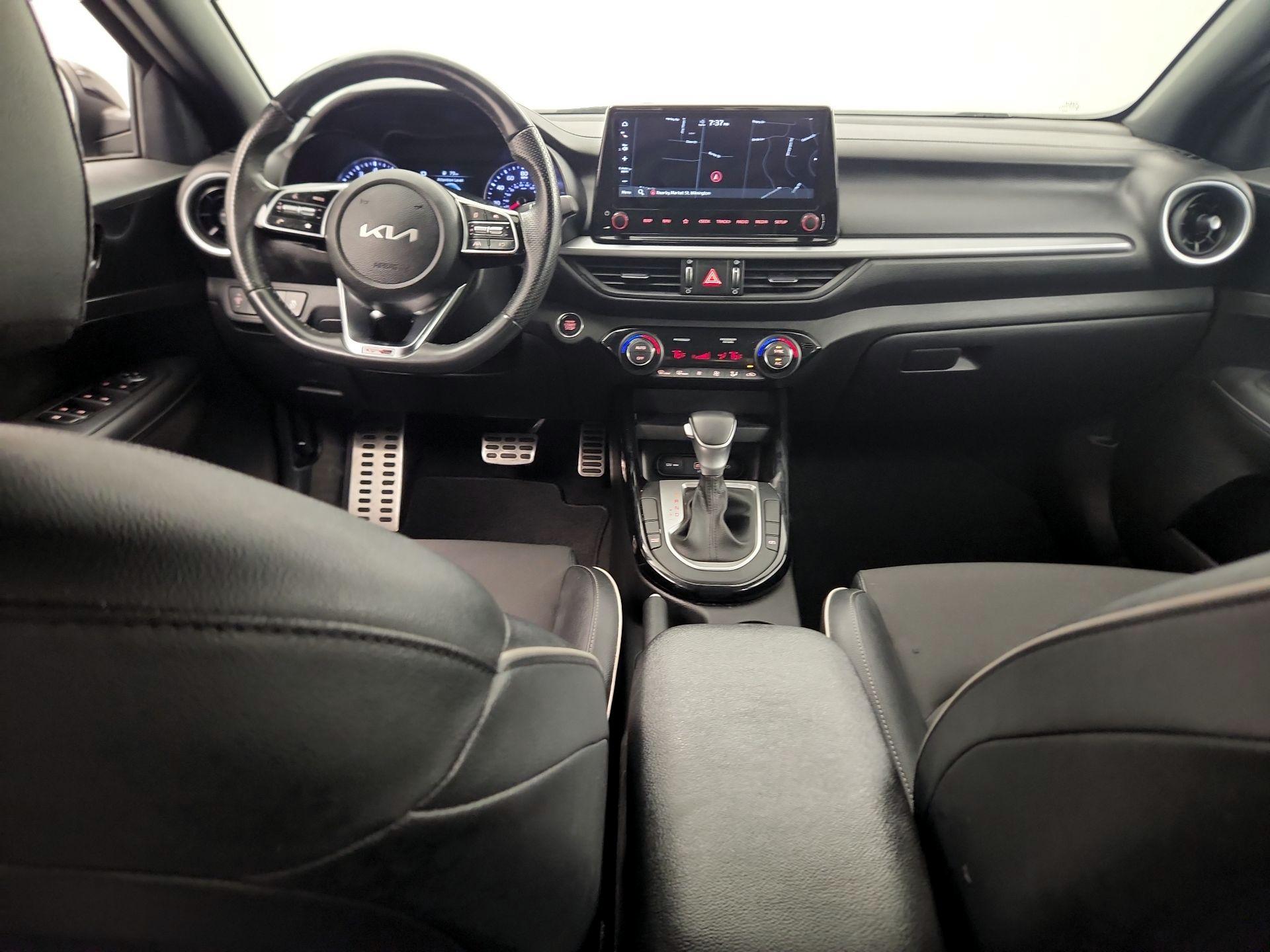 Thumbnail: 2023 Kia Forte - 8