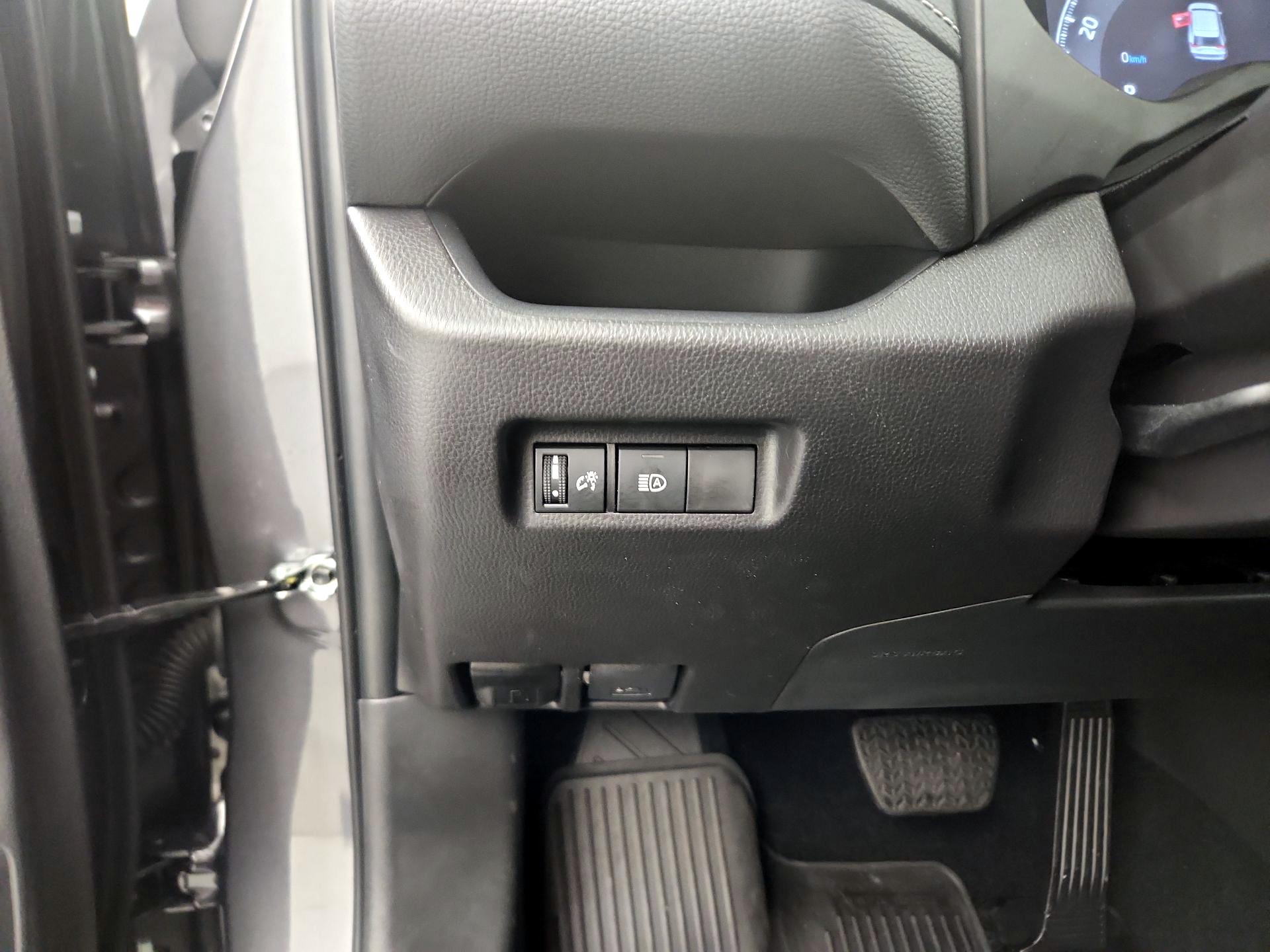 Thumbnail: 2025 Toyota RAV4 - 11