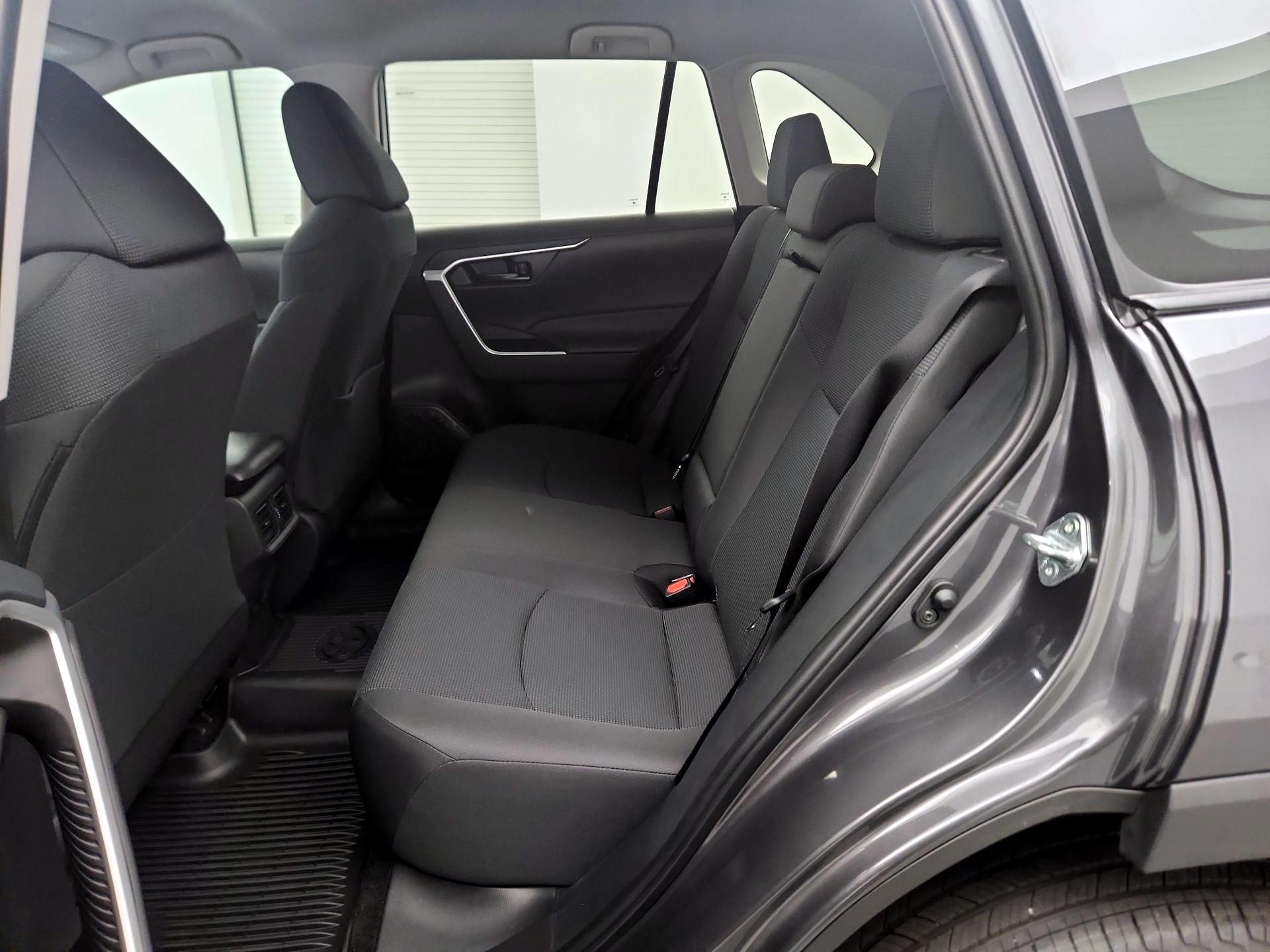 Thumbnail: 2025 Toyota RAV4 - 17