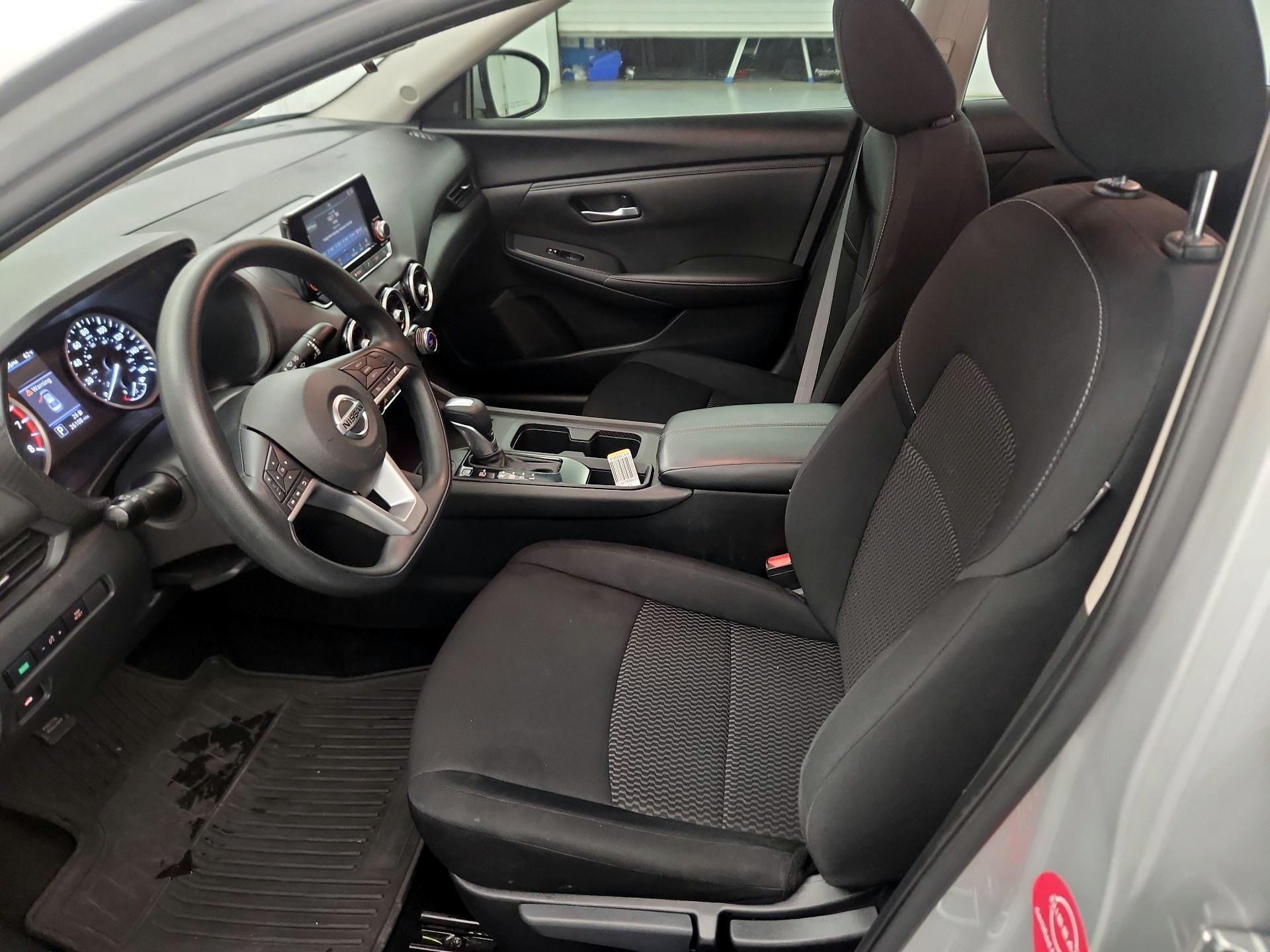 Thumbnail: 2023 Nissan Sentra - 9