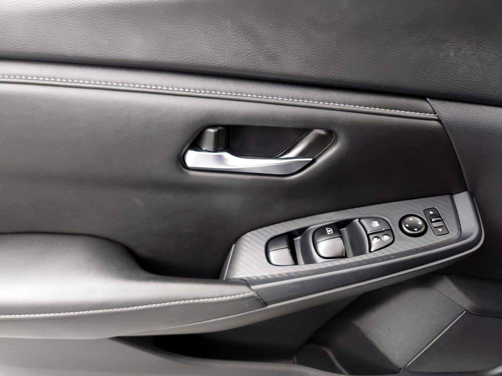 Thumbnail: 2023 Nissan Sentra - 10