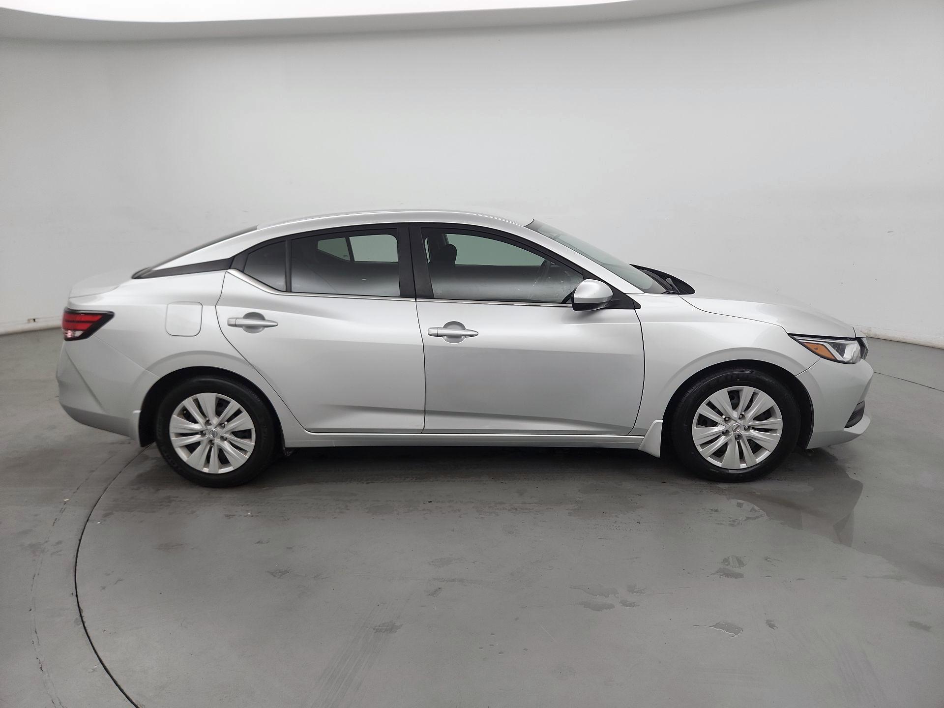 Thumbnail: 2023 Nissan Sentra - 4