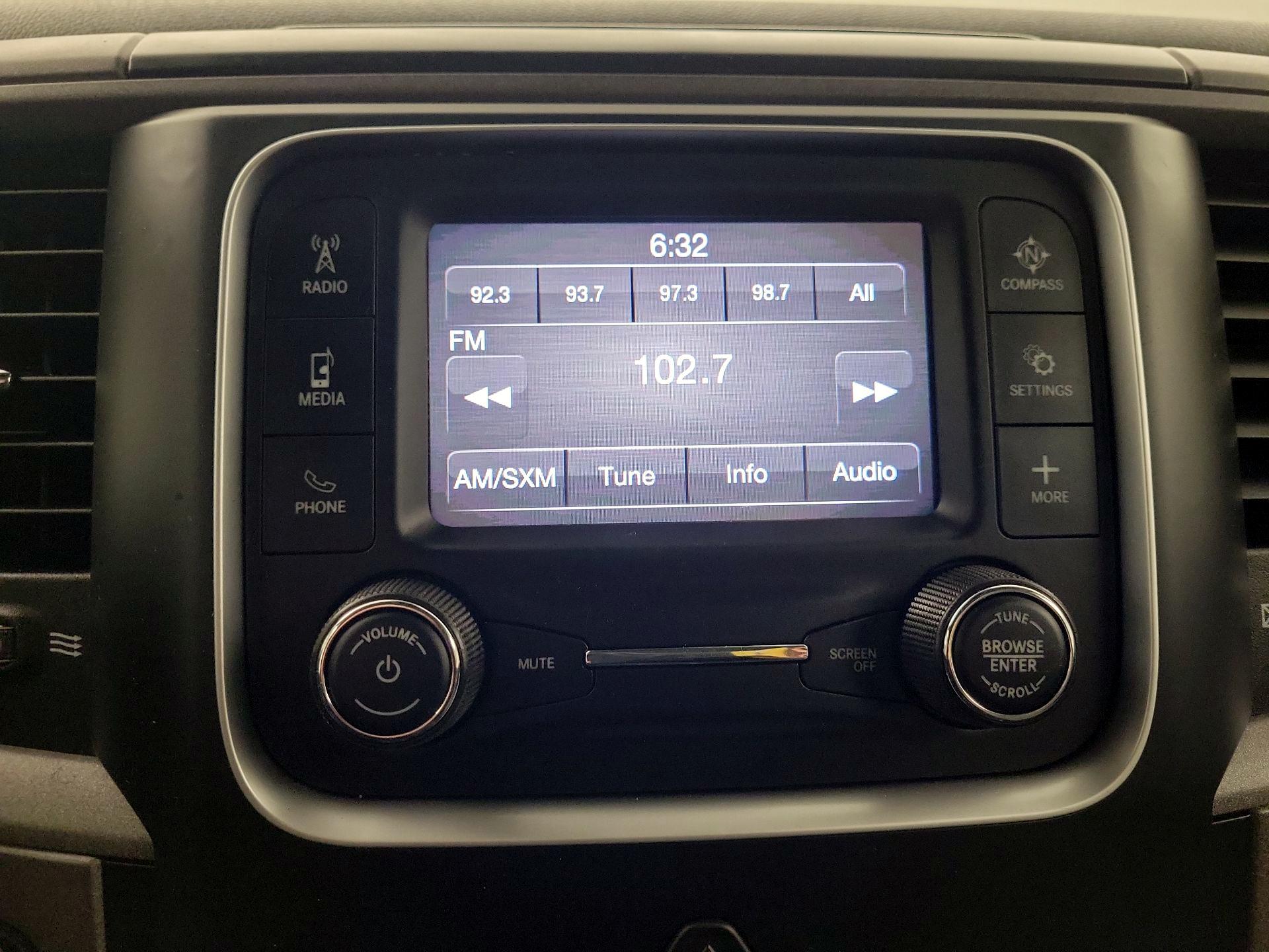 Thumbnail: 2022 RAM 1500 Classic - 13