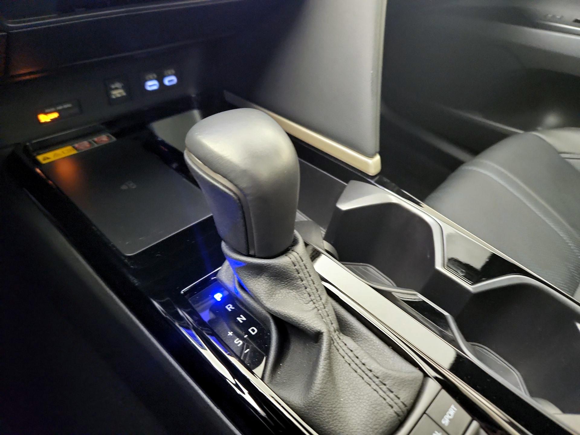 Thumbnail: 2025 Toyota Camry - 15
