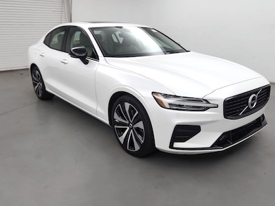 2022 Volvo S60 B5 Momentum
