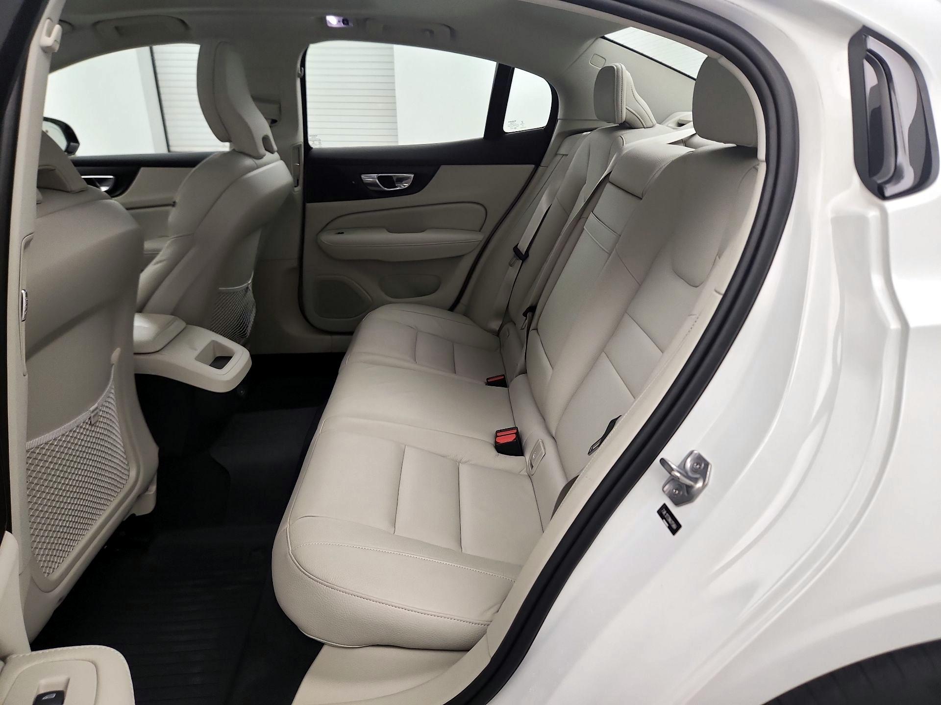 Thumbnail: 2022 Volvo S60 - 18