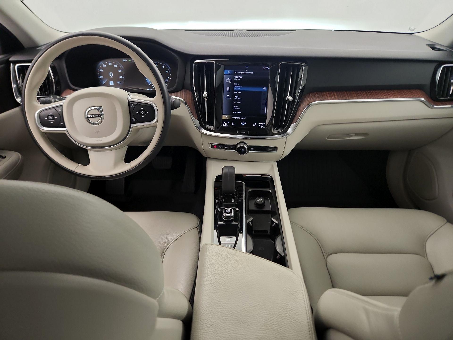 Thumbnail: 2022 Volvo S60 - 8